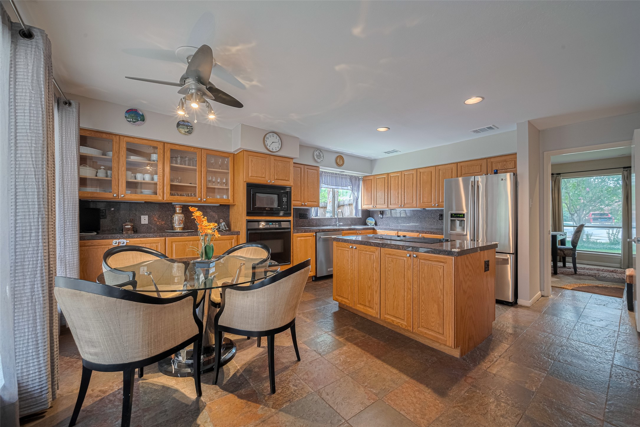 12231 Carriage Hill Drive Property Photo 6