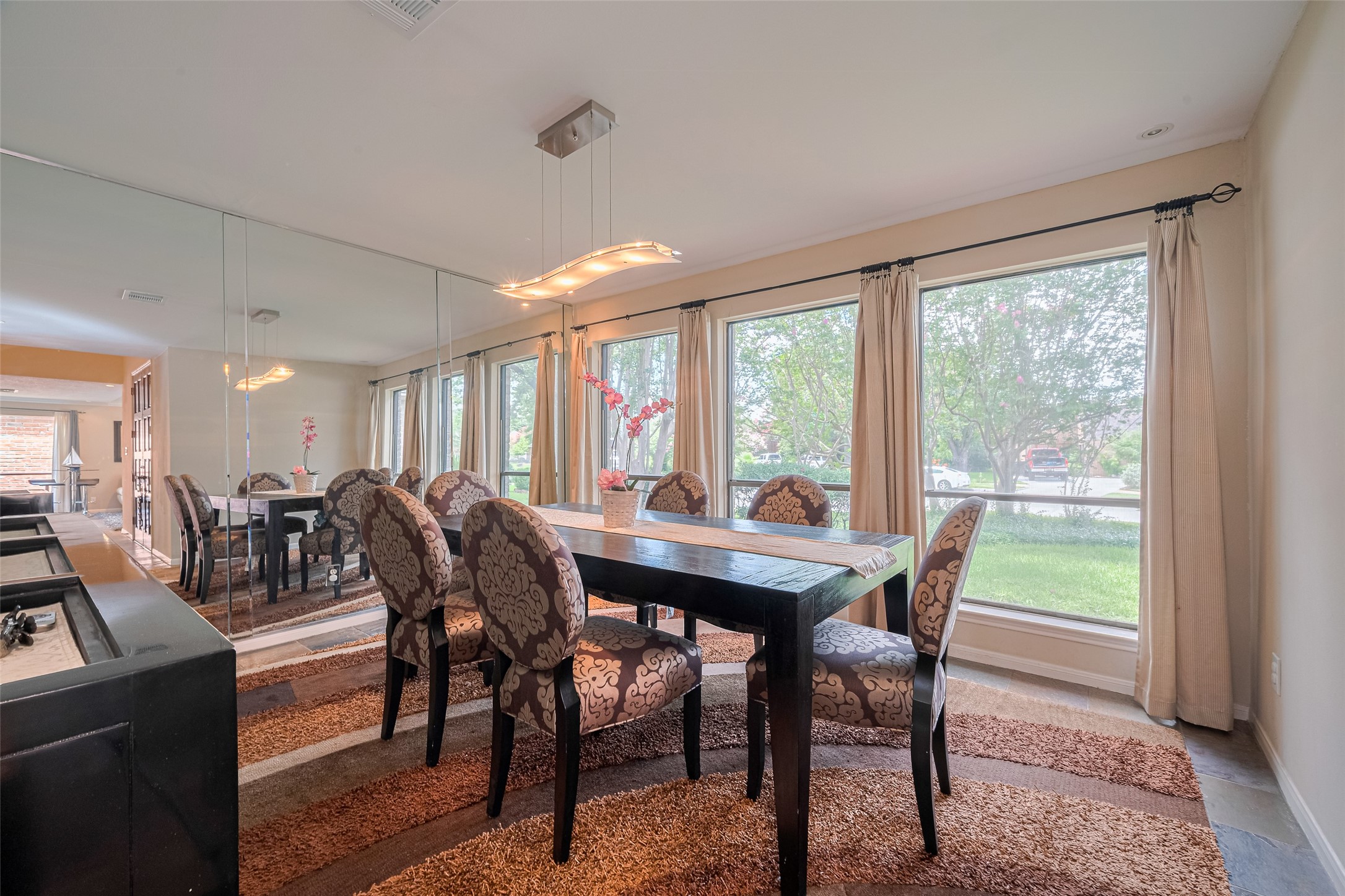 12231 Carriage Hill Drive Property Photo 7