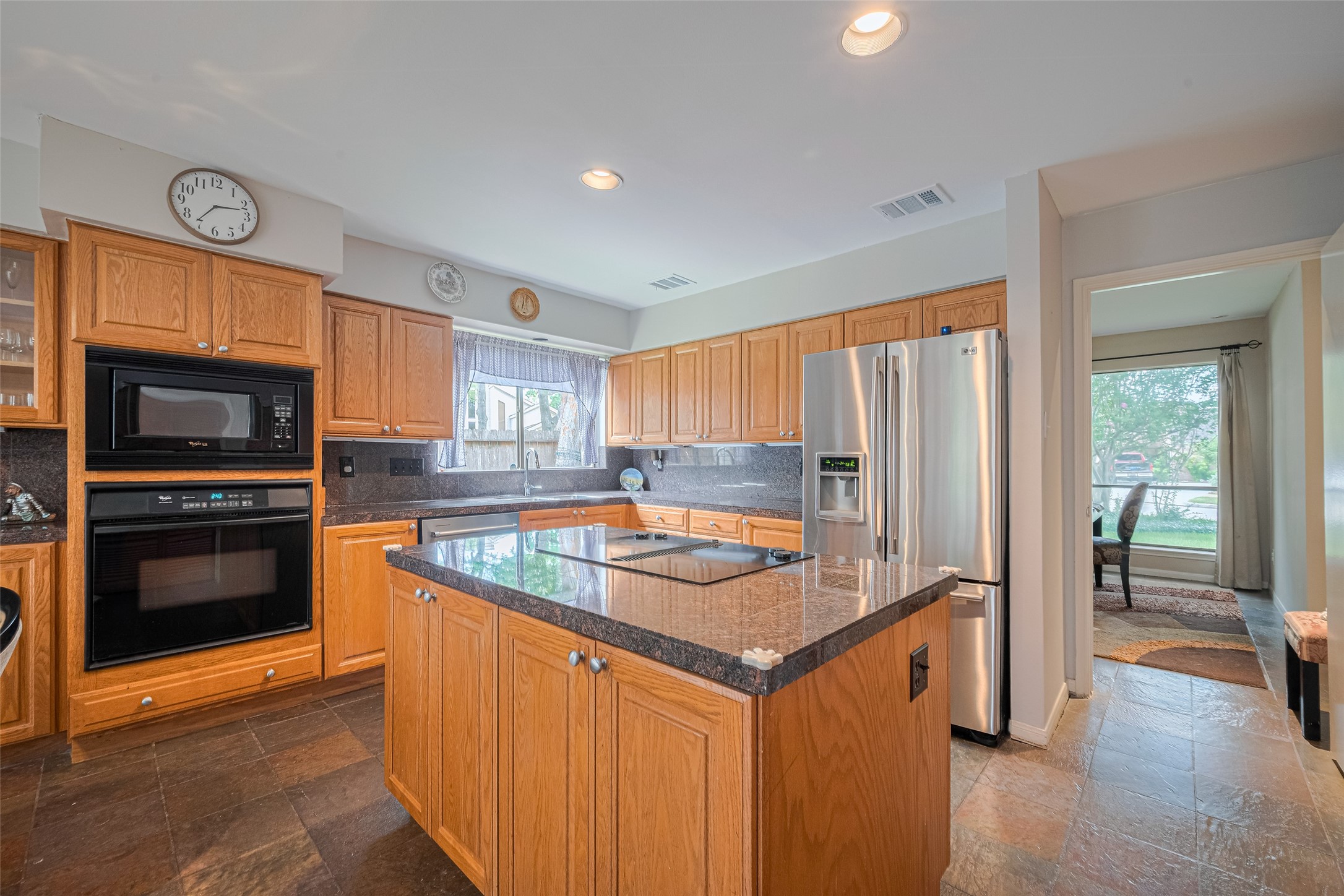 12231 Carriage Hill Drive Property Photo 8