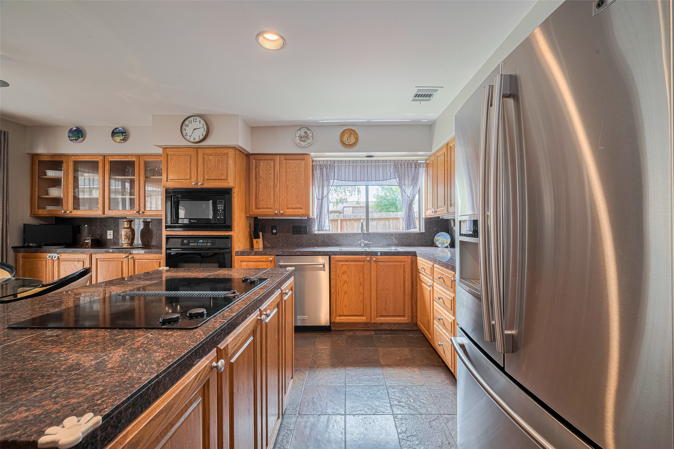 12231 Carriage Hill Drive Property Photo 10
