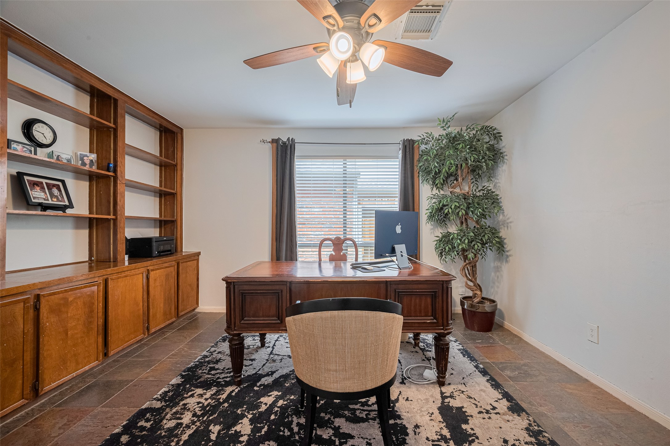 12231 Carriage Hill Drive Property Photo 11