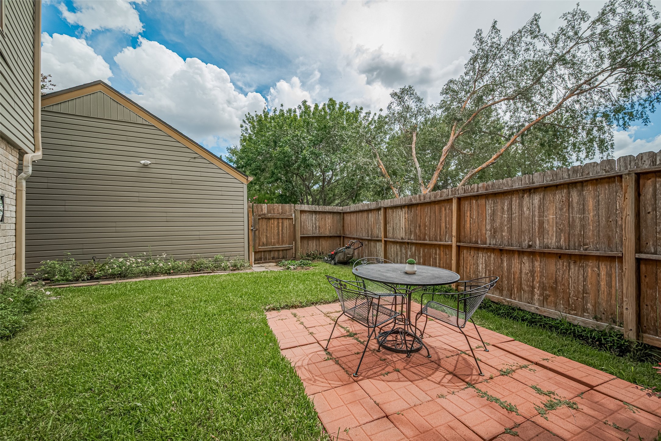 12231 Carriage Hill Drive Property Photo 45
