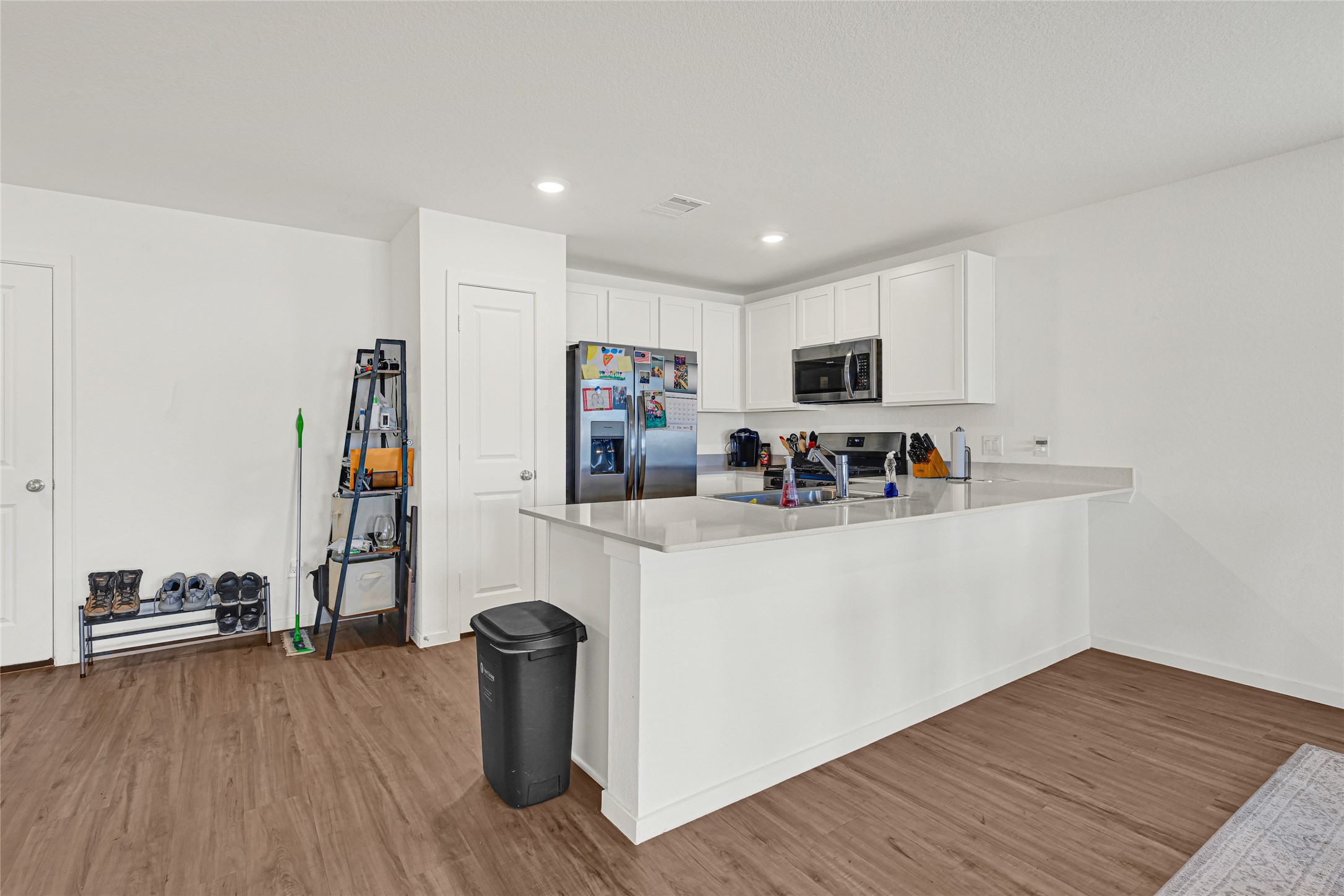 2112 Hyde Acres Street Property Photo 6