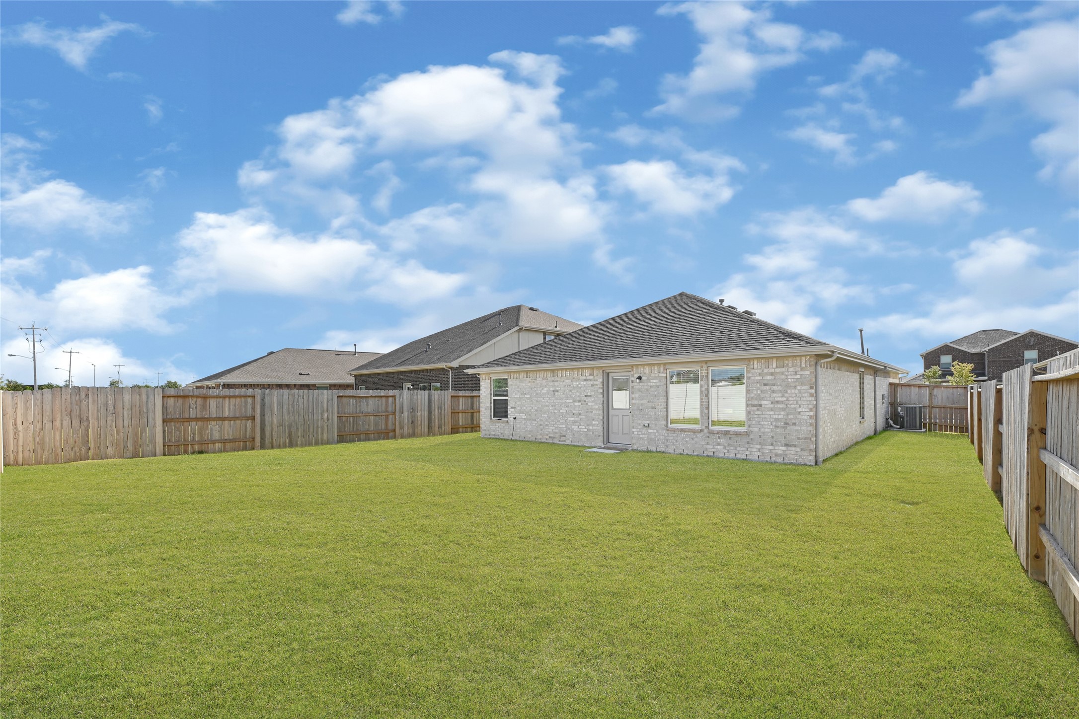 2112 Hyde Acres Street Property Photo 23