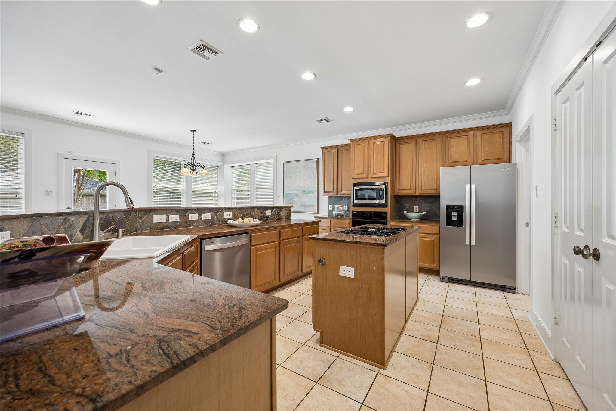 5505 Aspen Street Property Photo 8