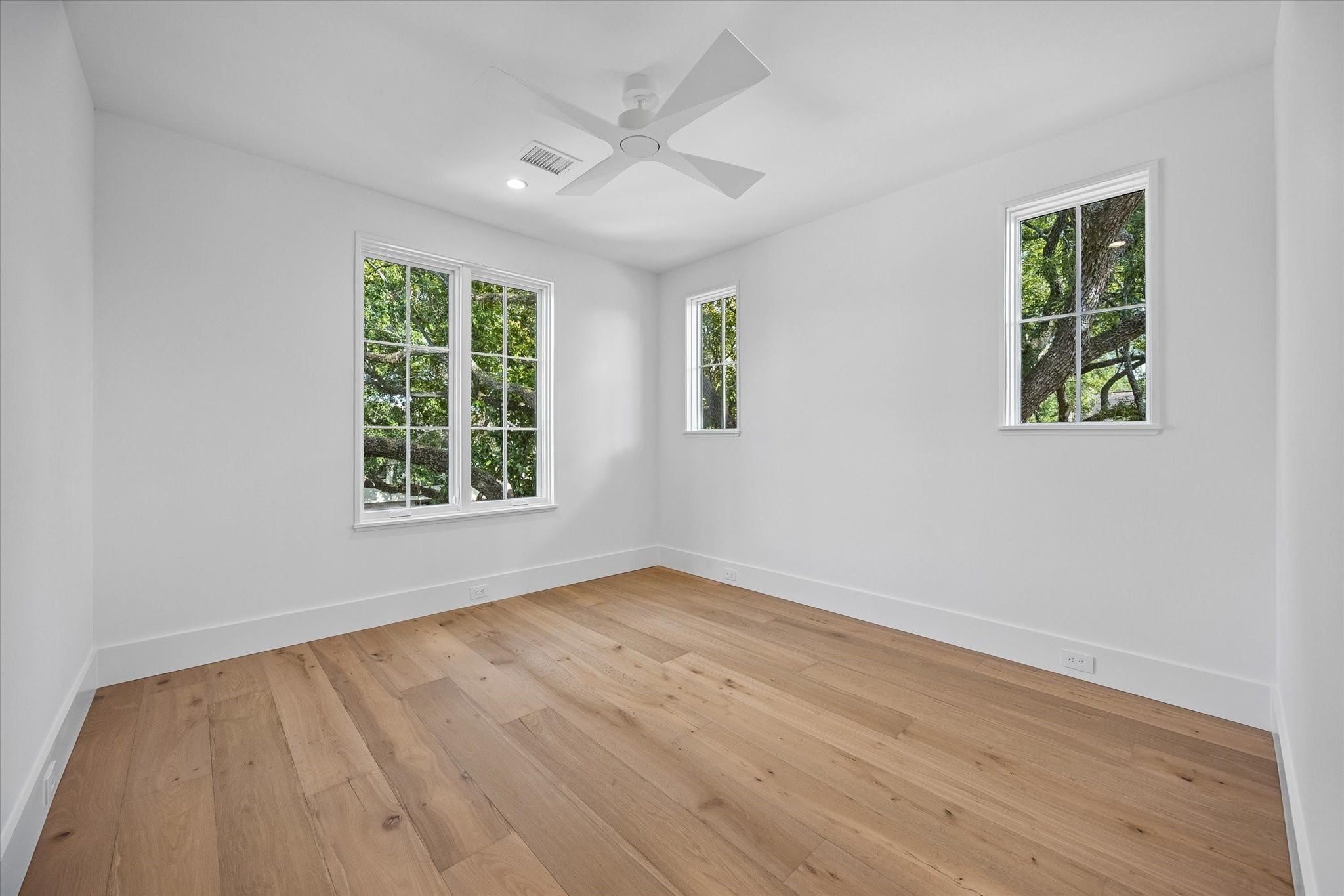 6718 Belmont Street Property Photo 30