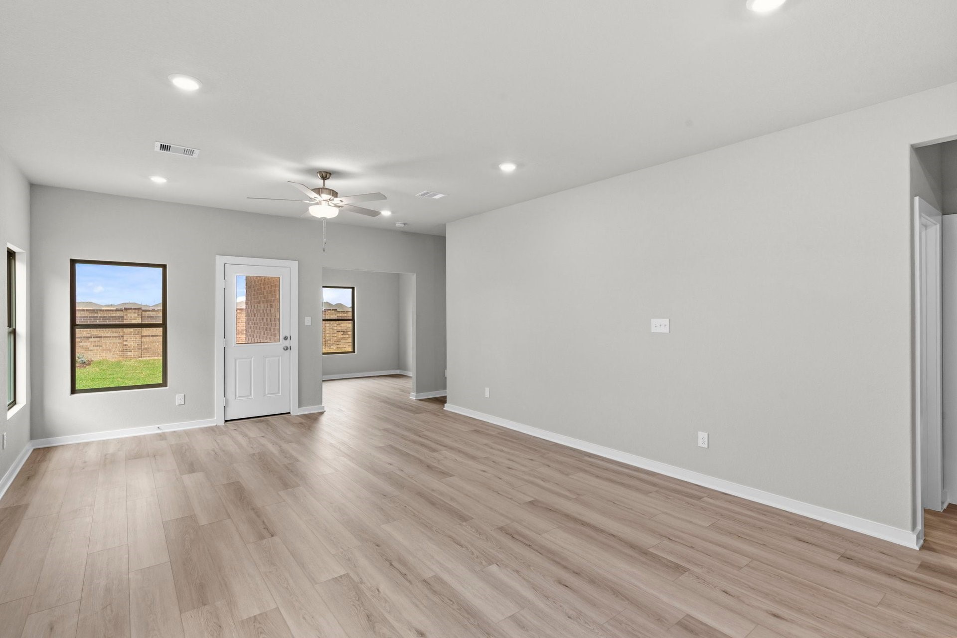 19022 Cetara Villa Drive Property Photo 8