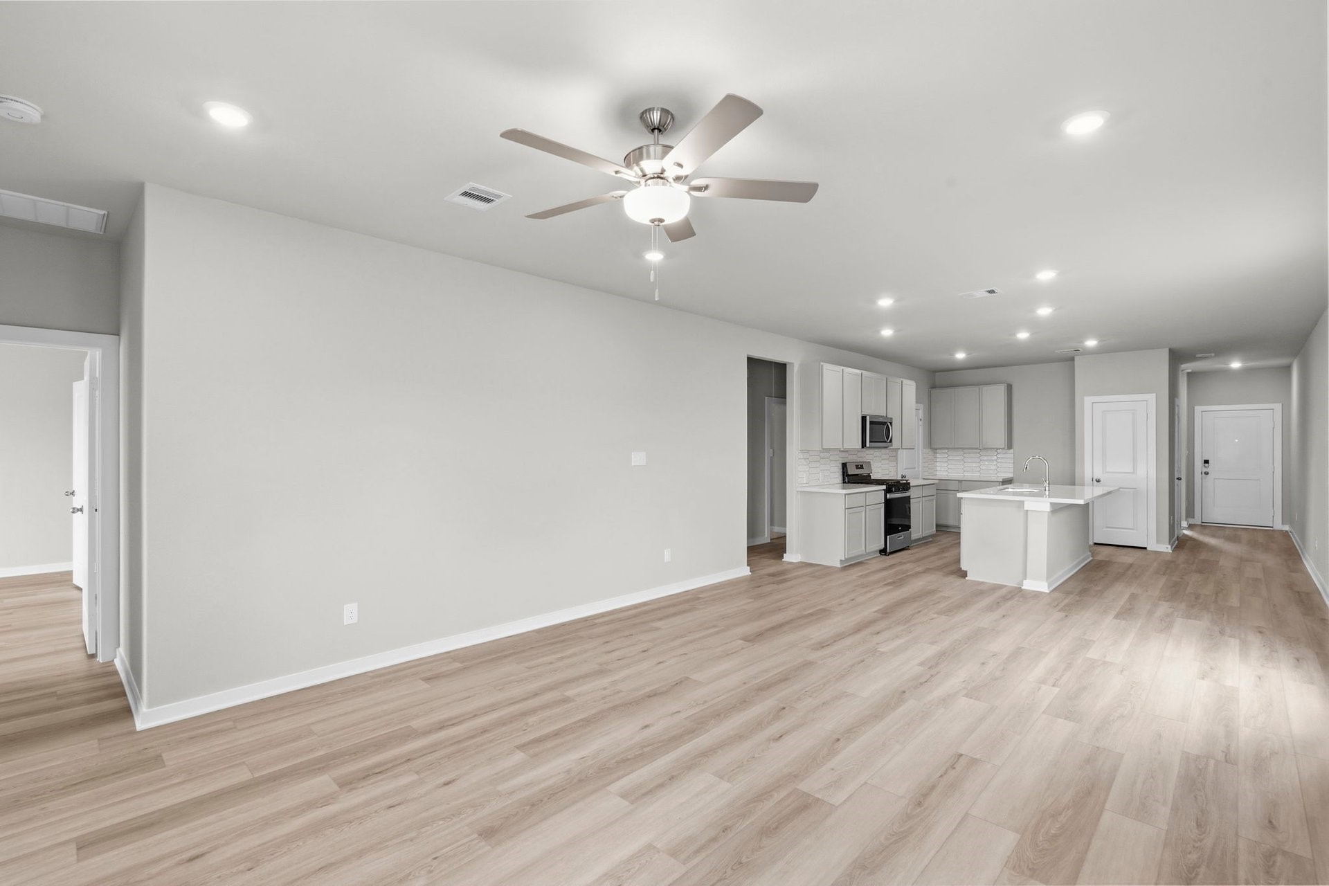 19022 Cetara Villa Drive Property Photo 9