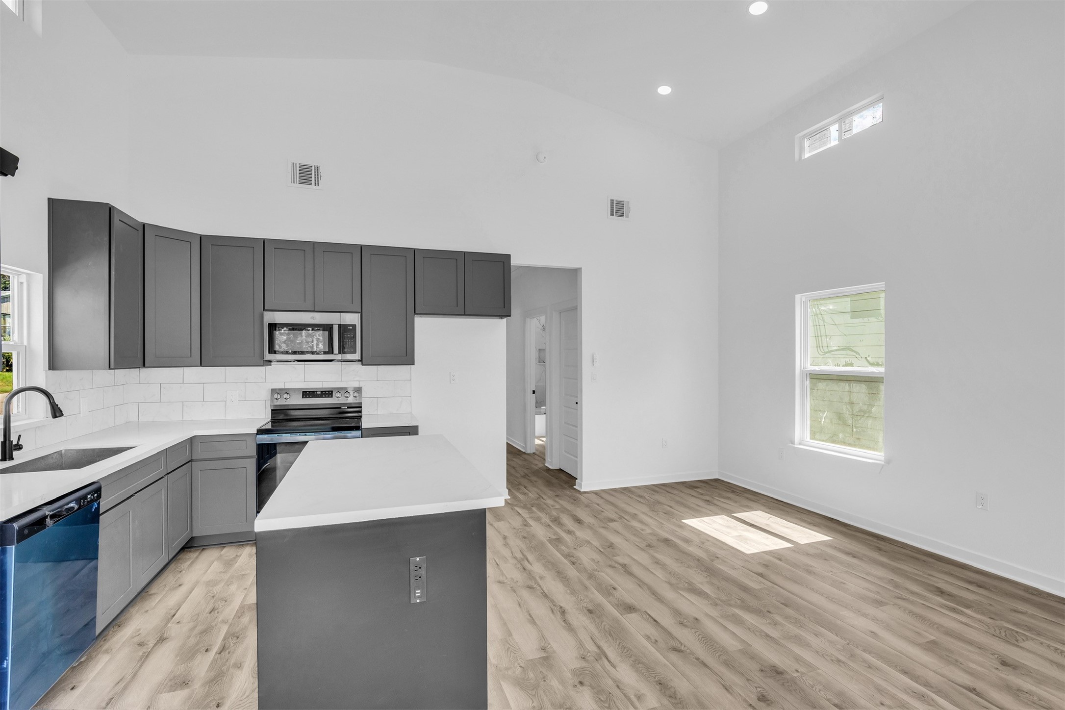 117 Rain Forest Road Property Photo 14