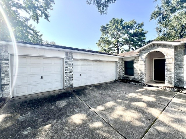 28703 Loddington Street Property Photo 2