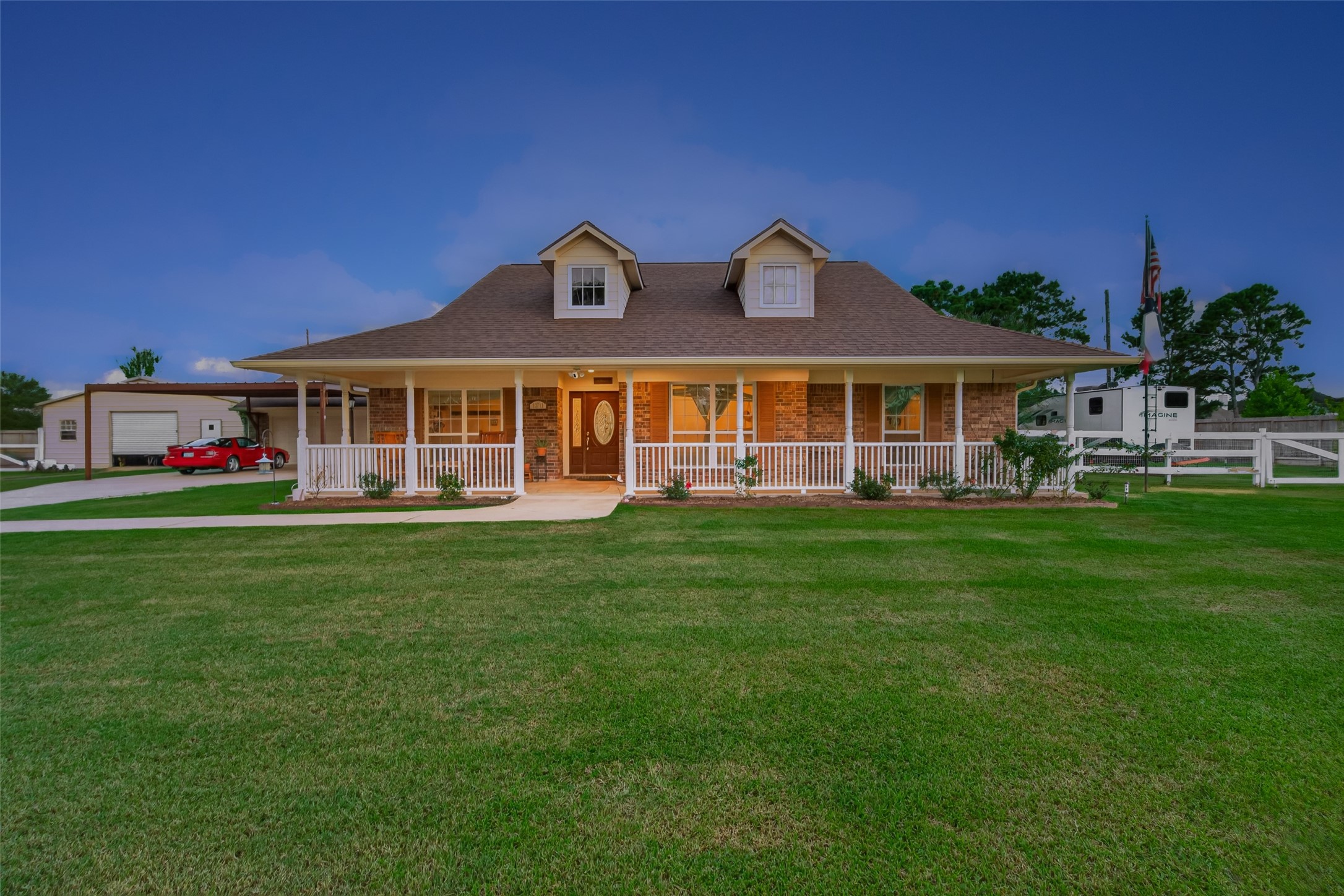 10711 Indian Trails Drive Property Photo 2