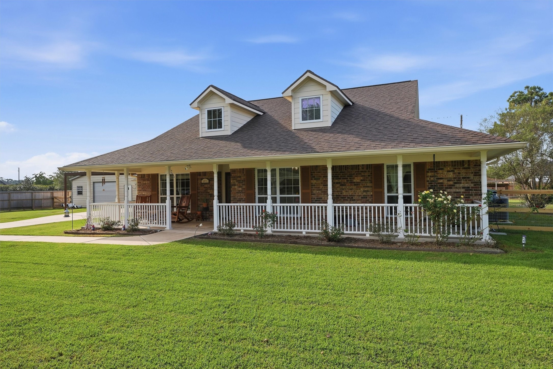 10711 Indian Trails Drive Property Photo 3