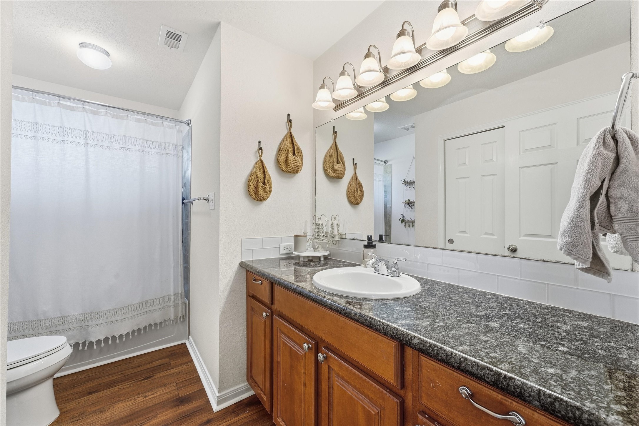 10711 Indian Trails Drive Property Photo 17