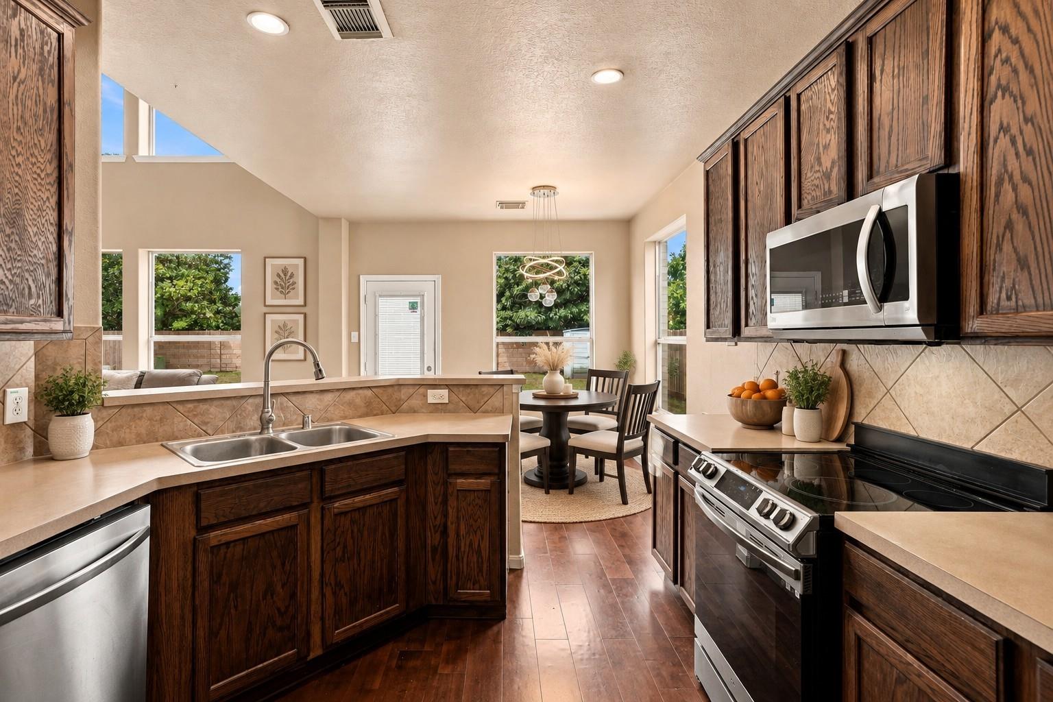 11107 Canyon Crossing Lane, Richmond Tx 77406 Property Photo 6