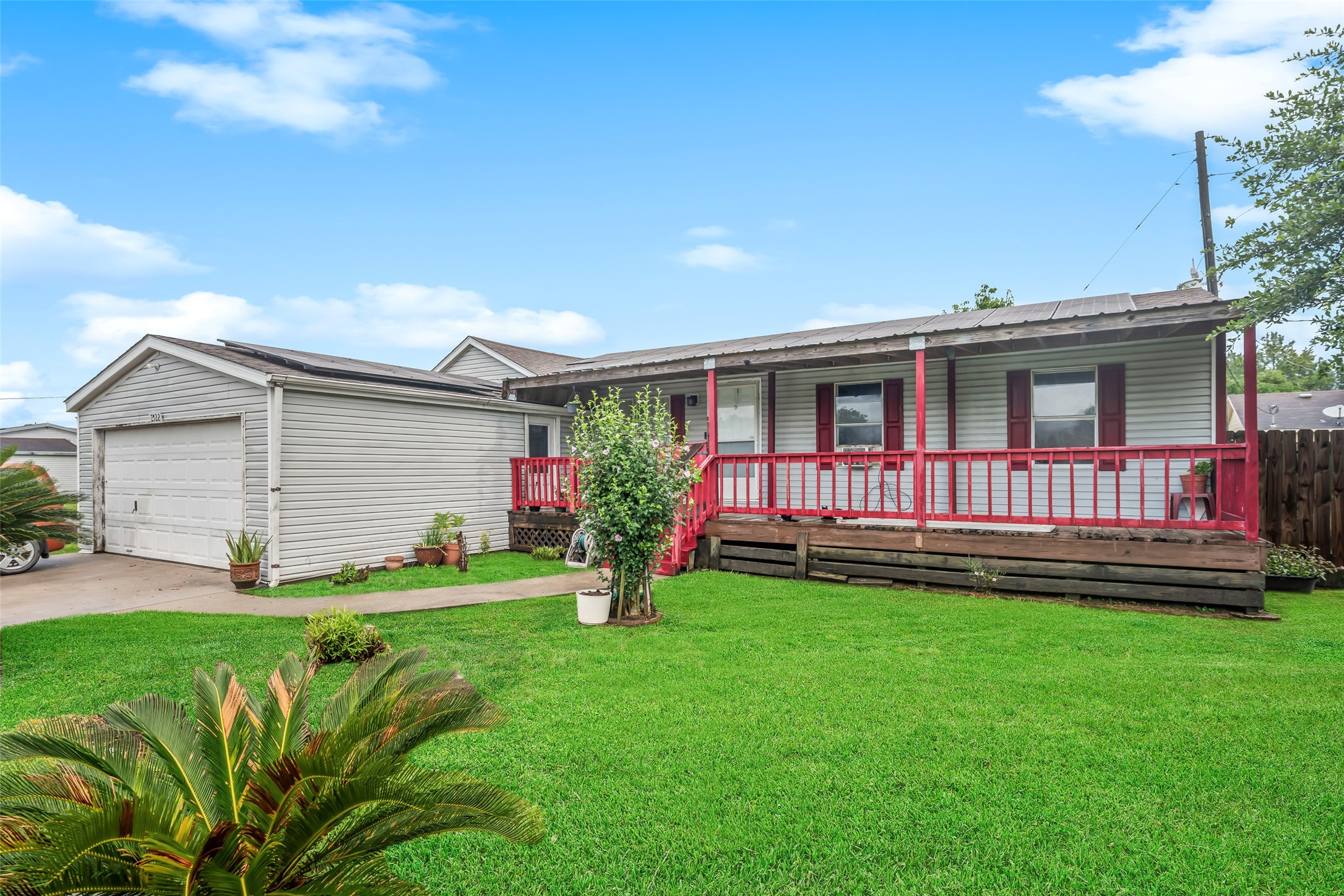 2522 Joseph Pine Lane Property Photo 1
