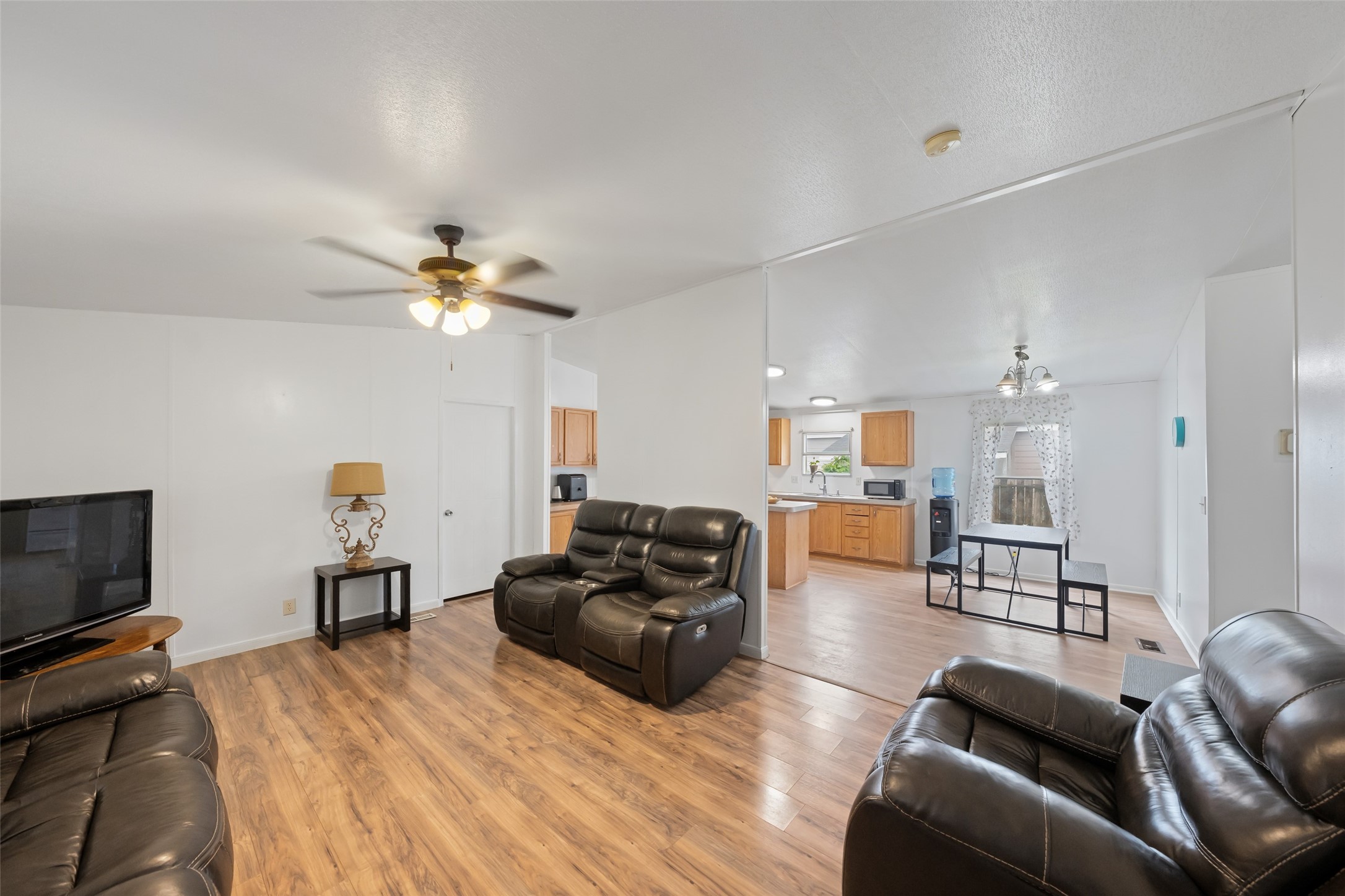 2522 Joseph Pine Lane Property Photo 3