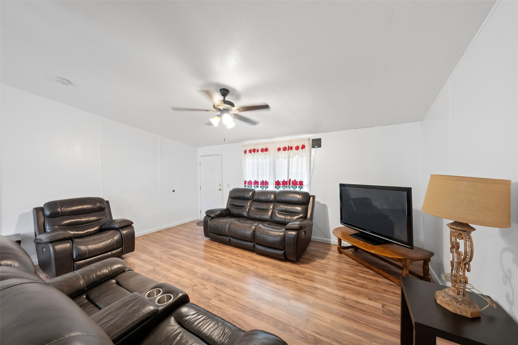 2522 Joseph Pine Lane Property Photo 6