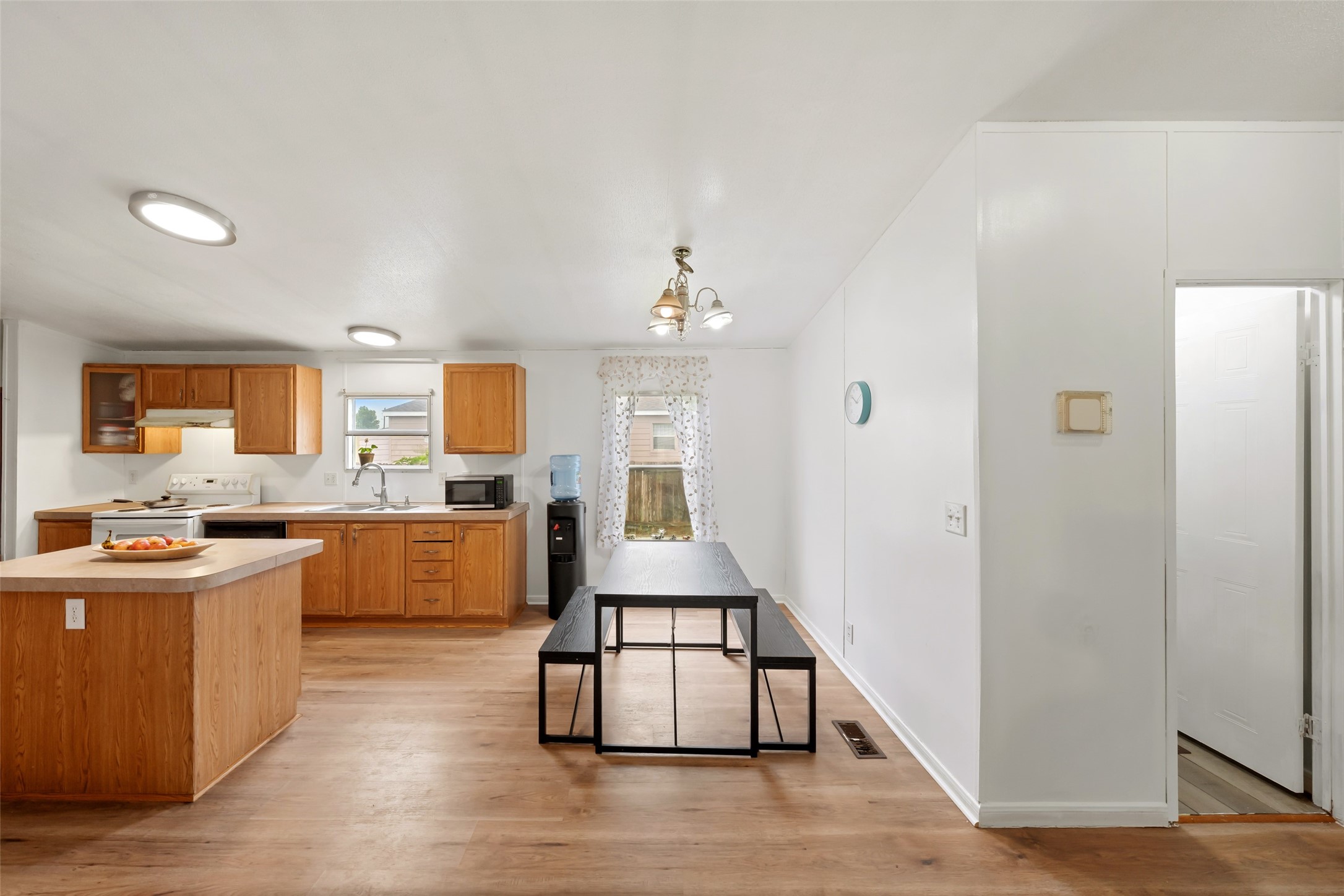 2522 Joseph Pine Lane Property Photo 7