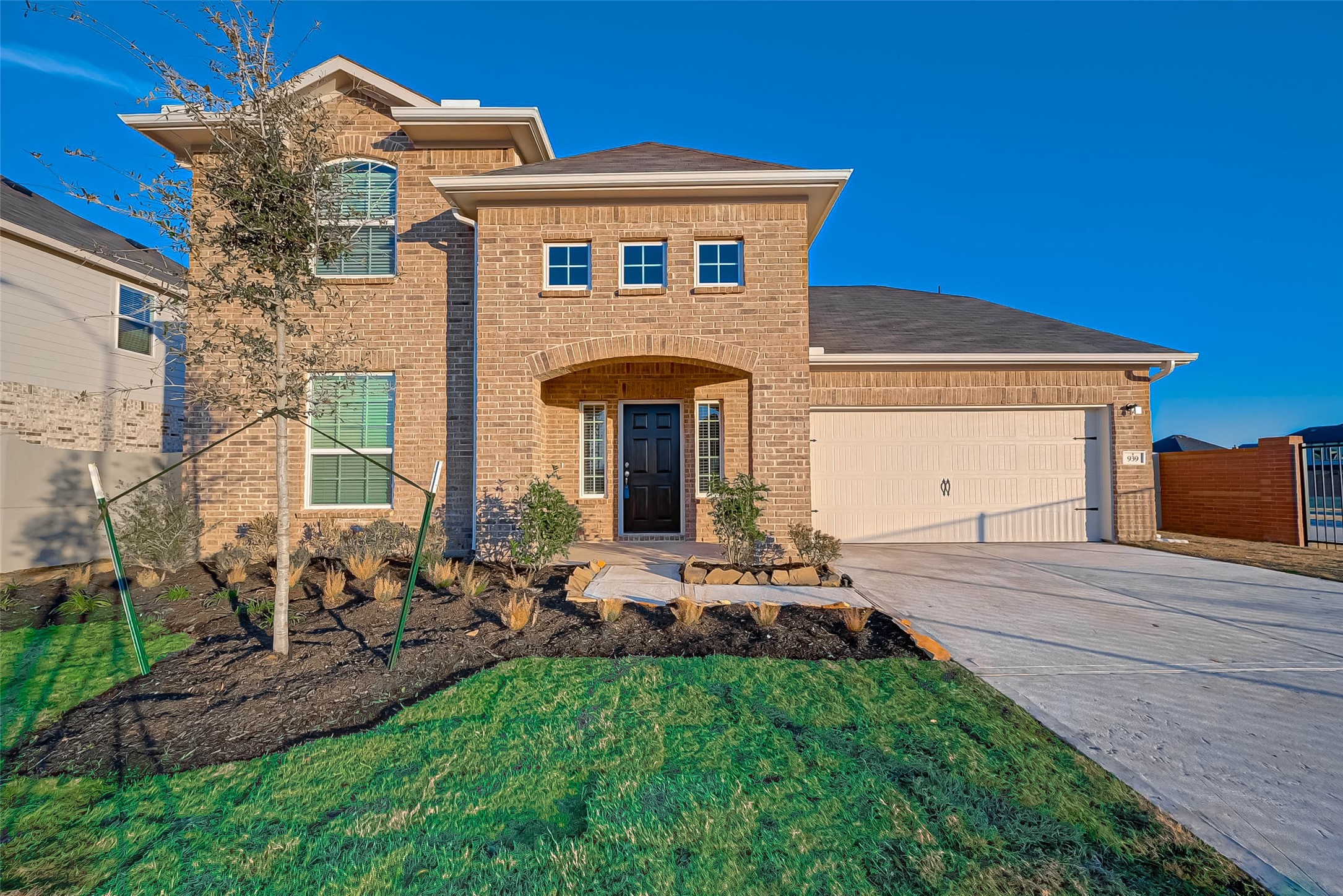 939 Summer Village Way Property Photo 6