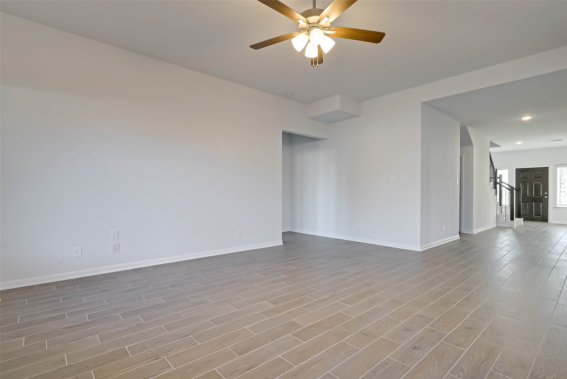 939 Summer Village Way Property Photo 13