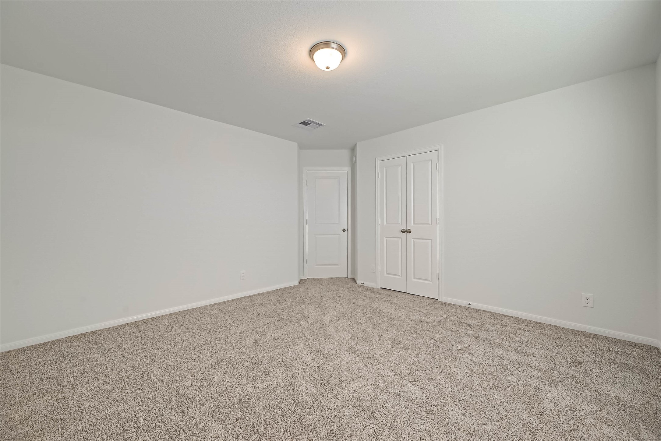 939 Summer Village Way Property Photo 29