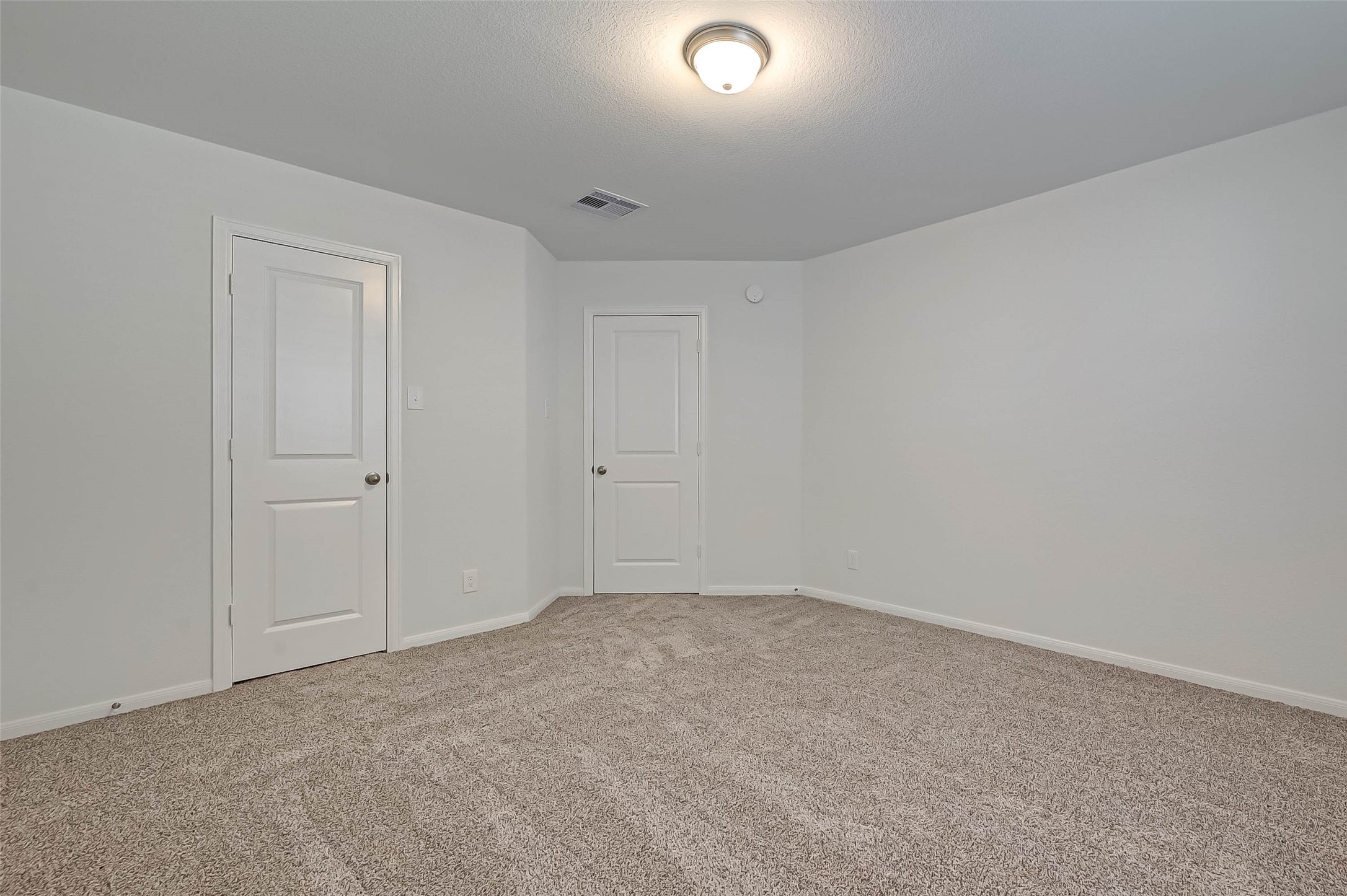 939 Summer Village Way Property Photo 32