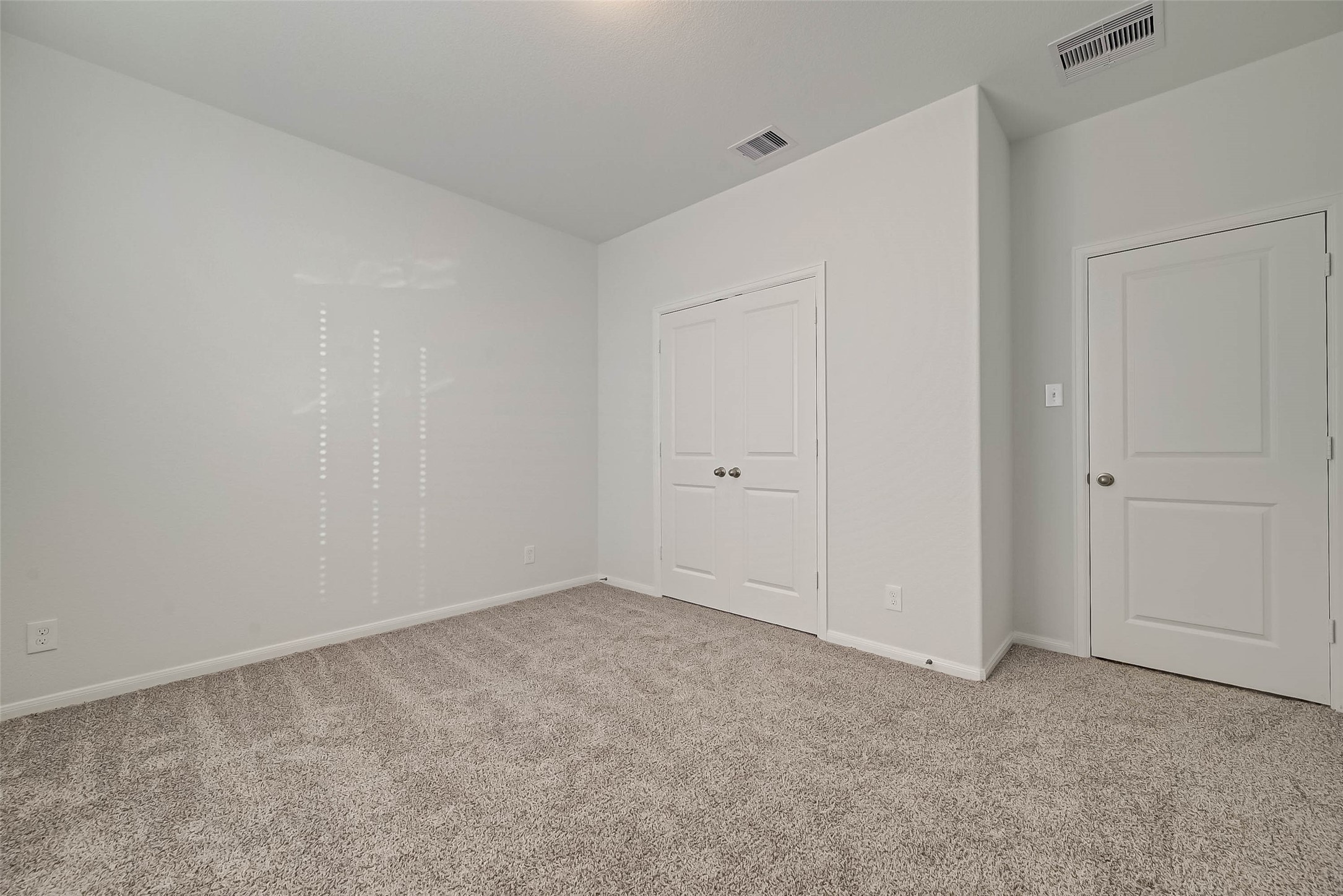 939 Summer Village Way Property Photo 35