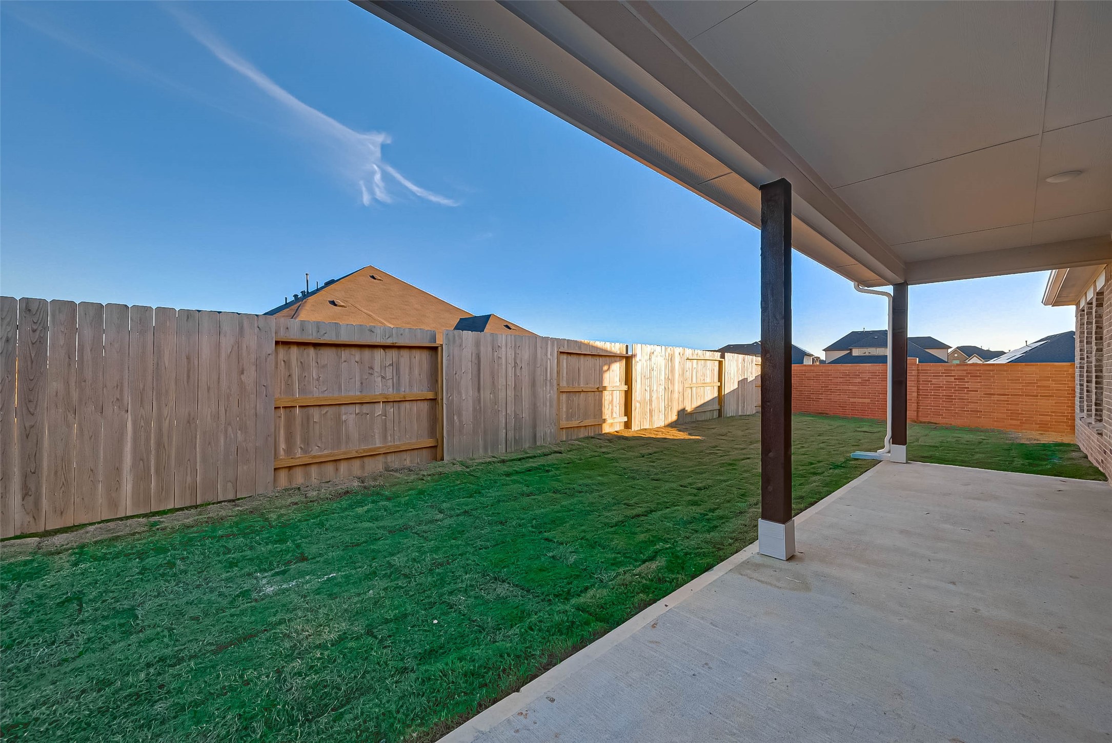 939 Summer Village Way Property Photo 42