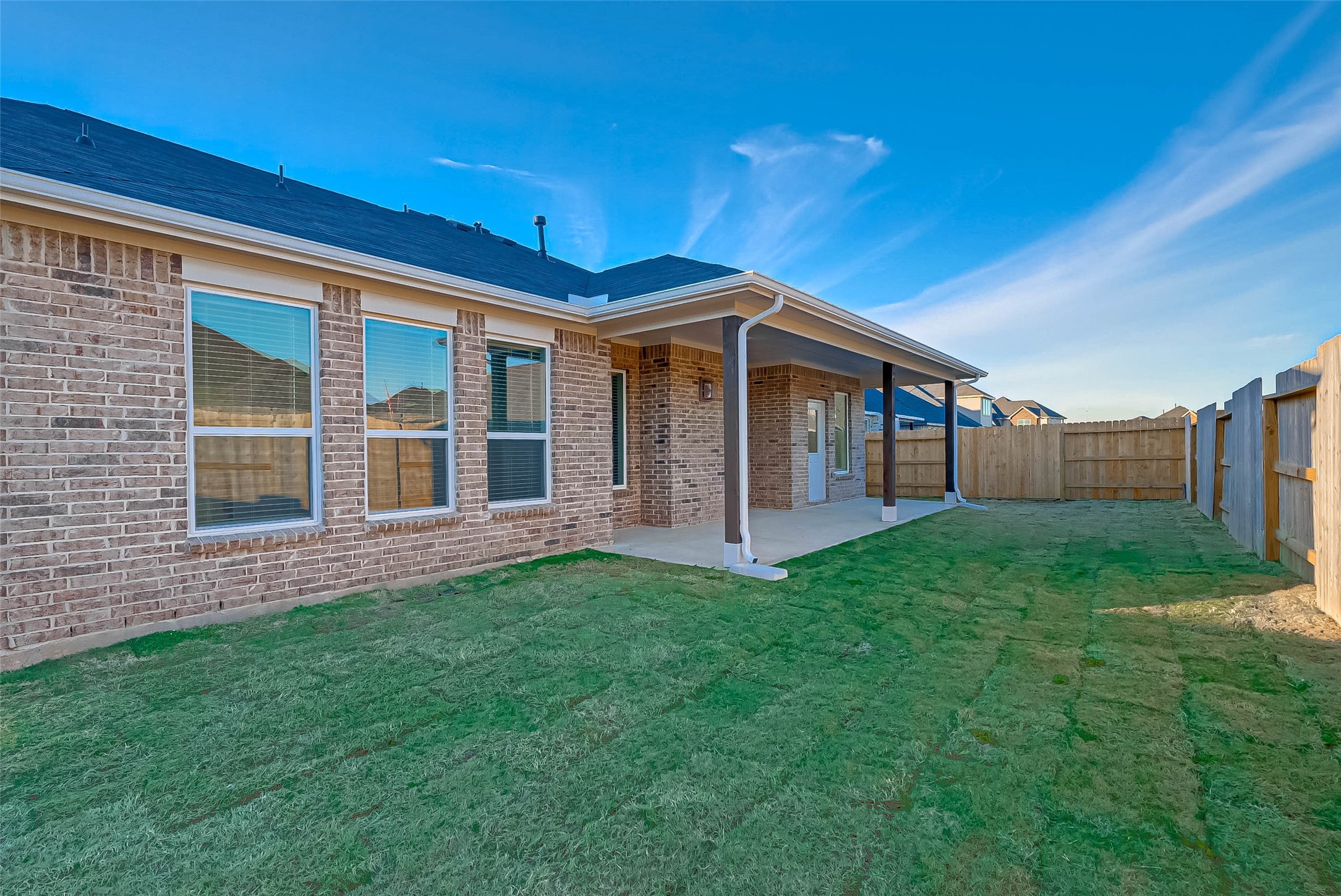 939 Summer Village Way Property Photo 44