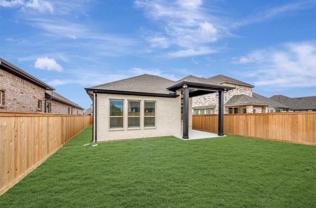 11214 Apricot Sulphur Drive Property Photo 17