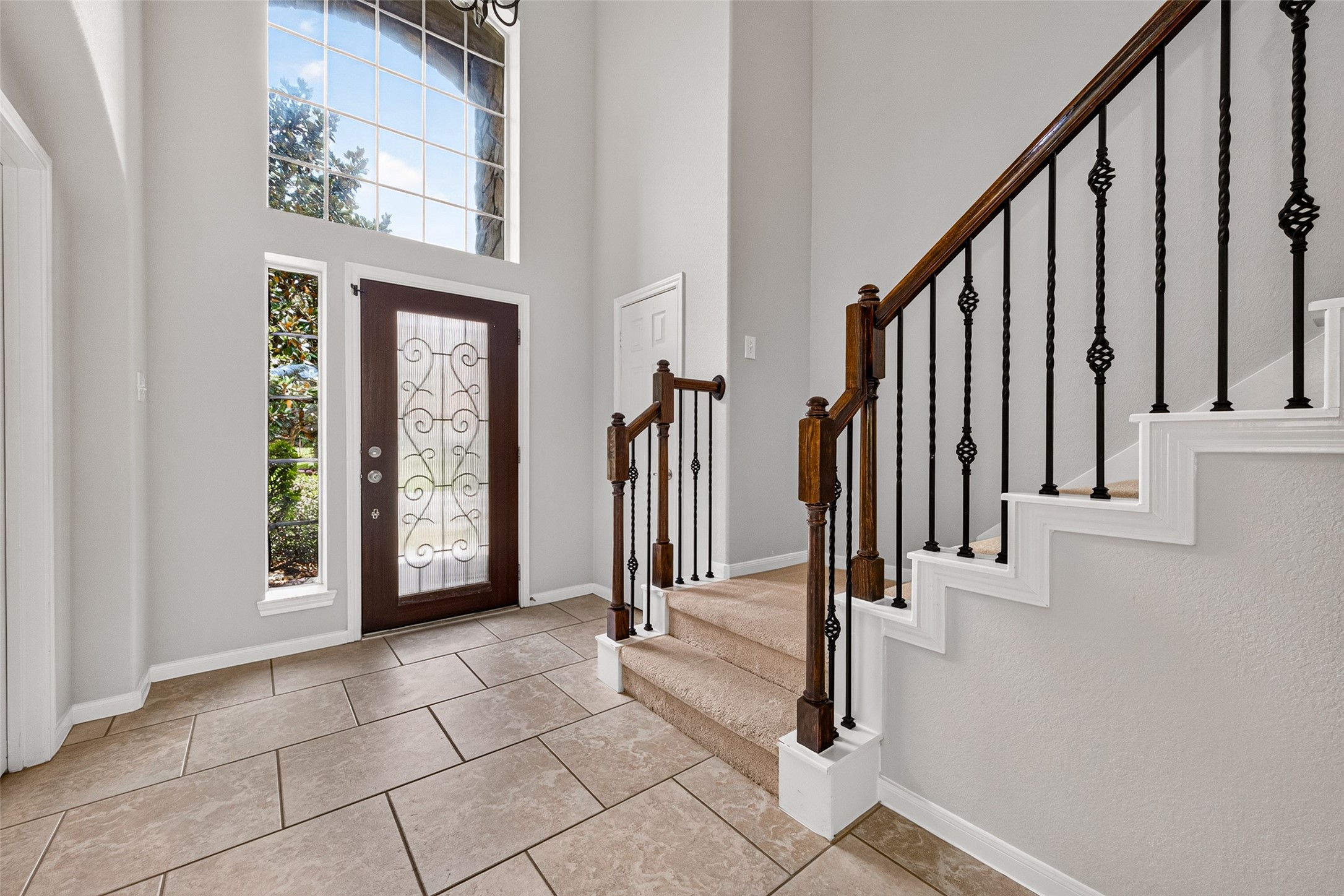 50 Vershire Circle Property Photo 4
