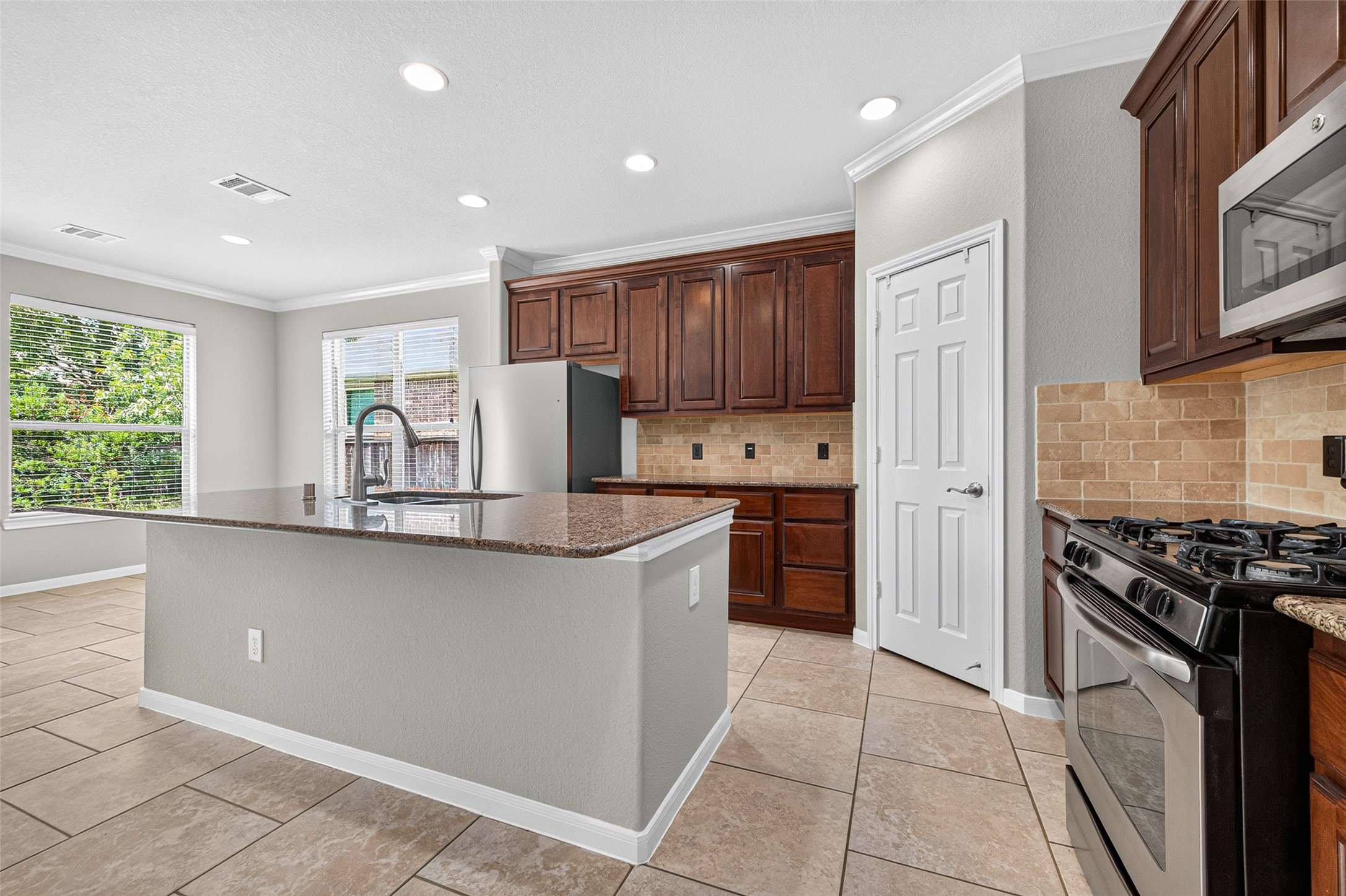 50 Vershire Circle Property Photo 14