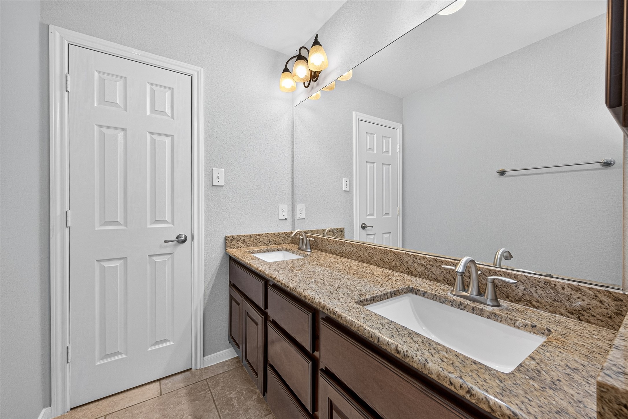 50 Vershire Circle Property Photo 28