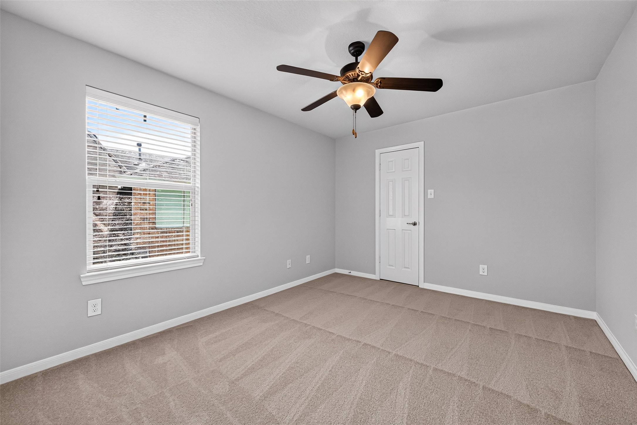 50 Vershire Circle Property Photo 33