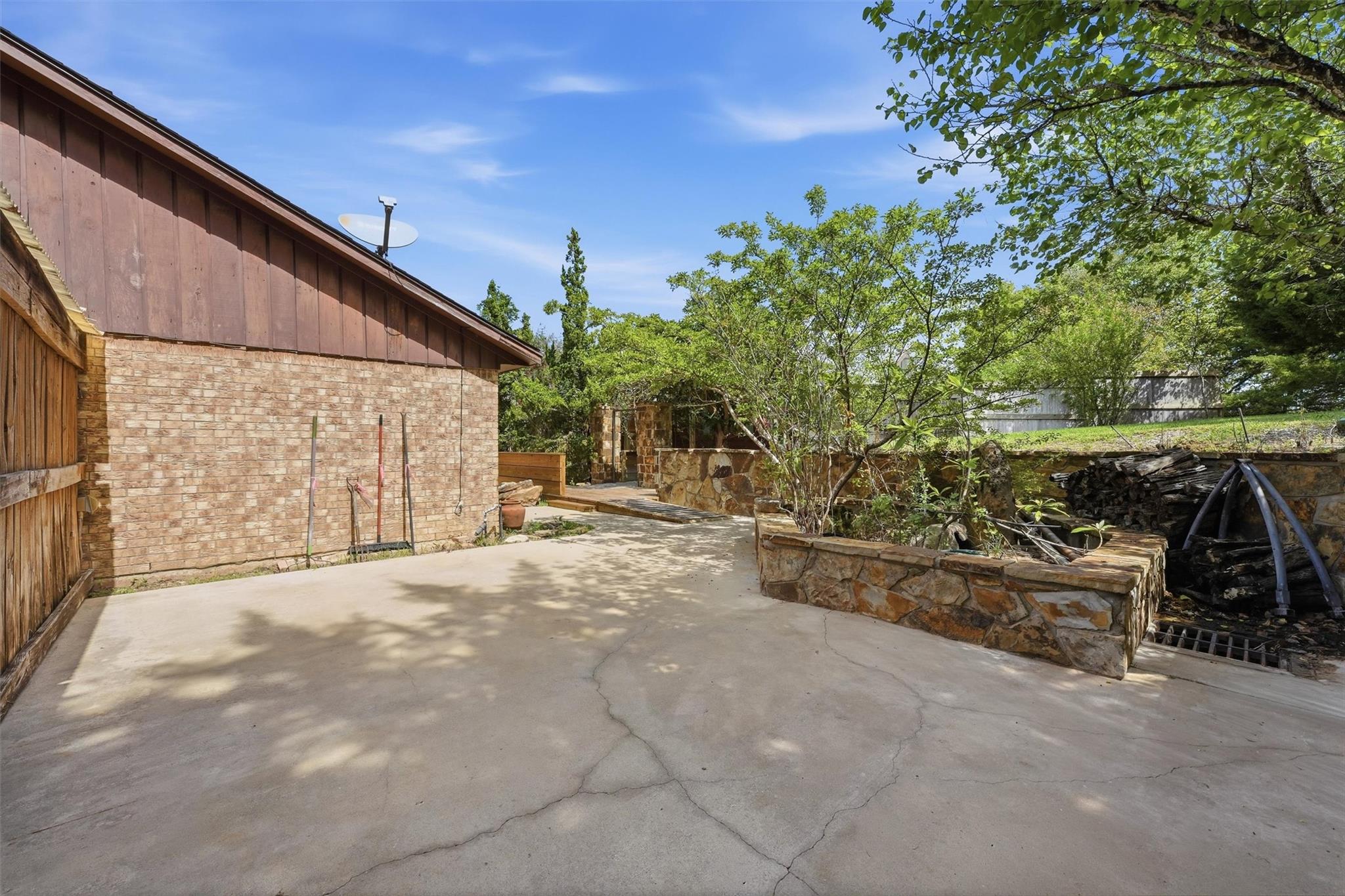 20 Ash Park Drive Property Photo 17