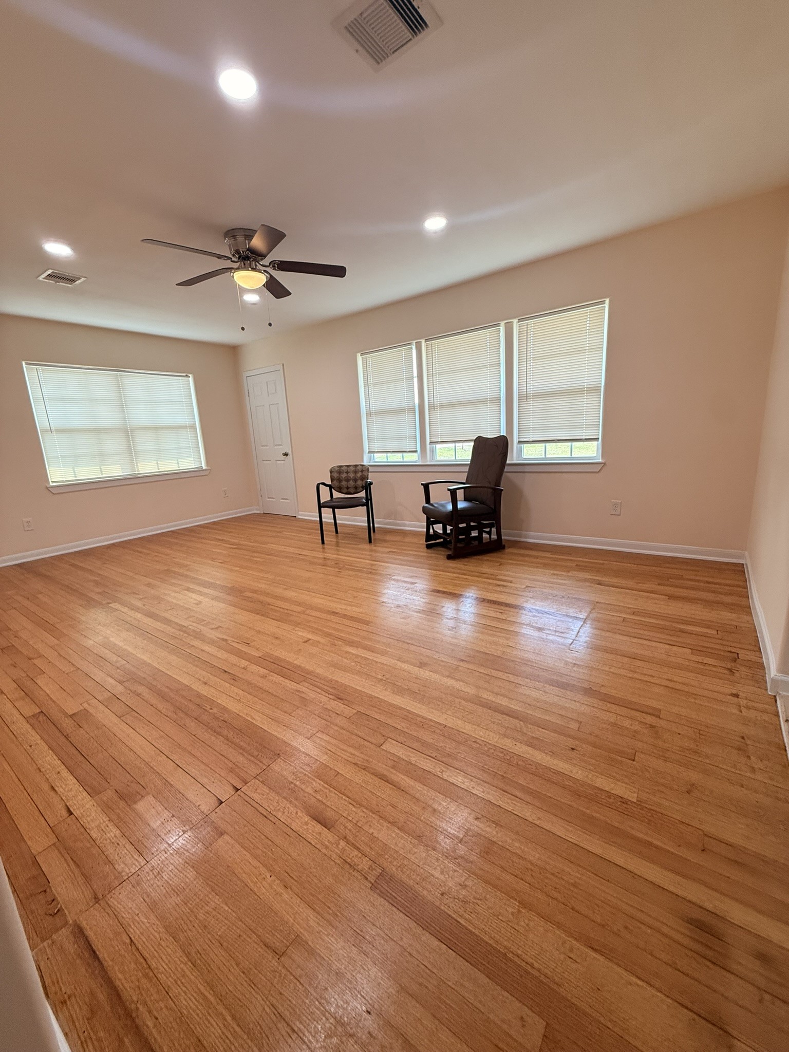 12905 Orleans Street Property Photo 3