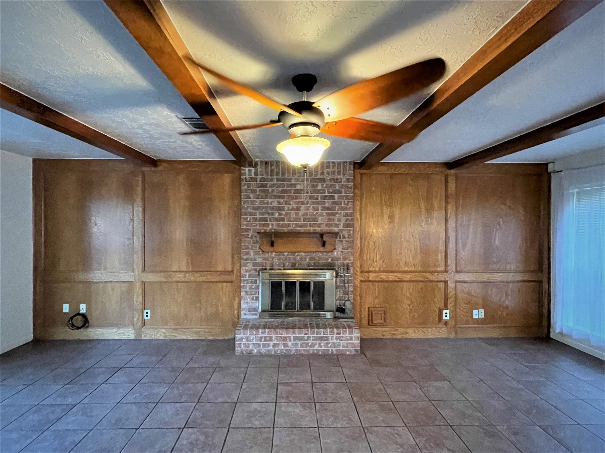 15414 Woodhorn Drive Property Photo 4