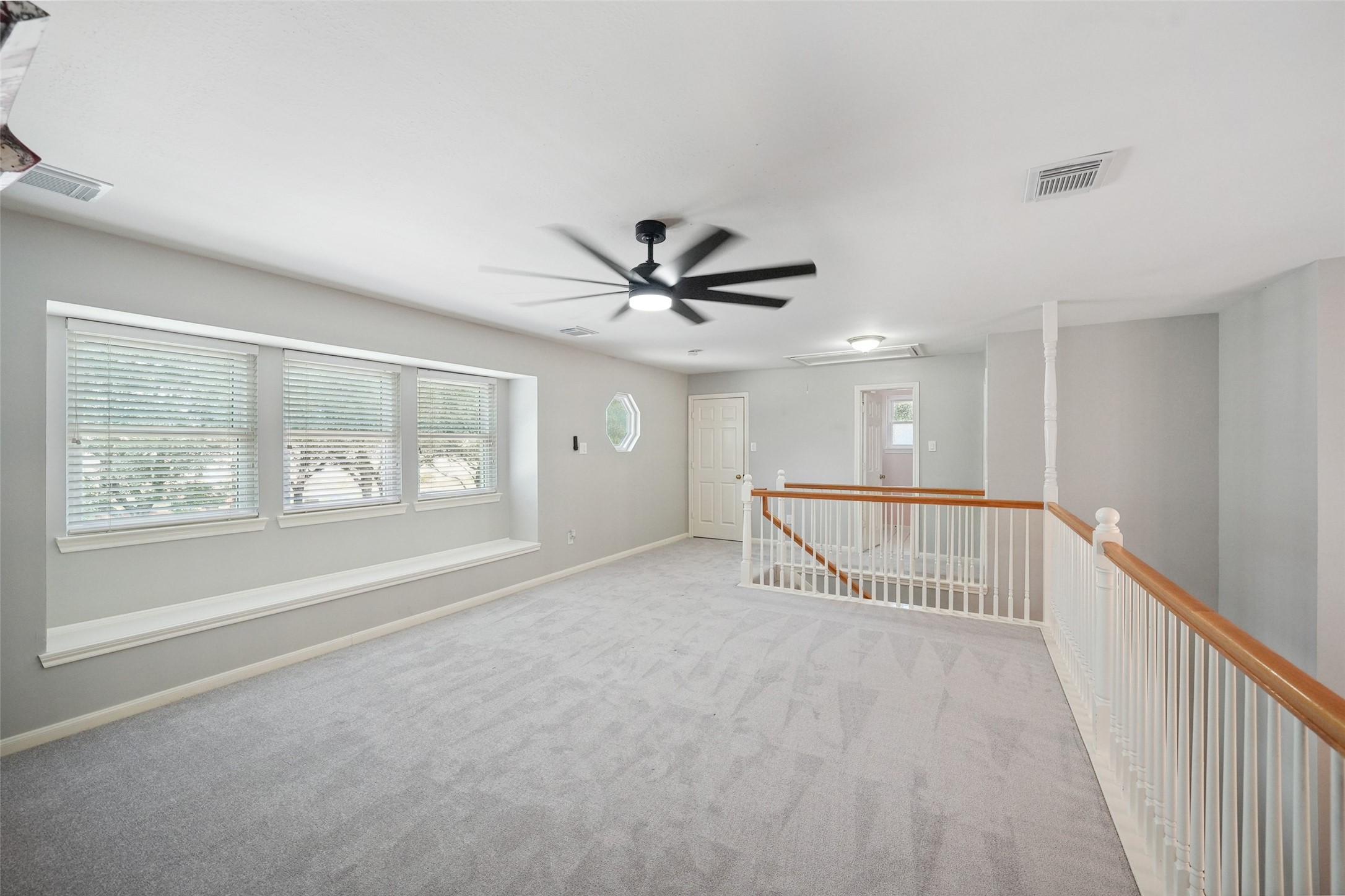 1602 Crescent Point Drive Property Photo 30