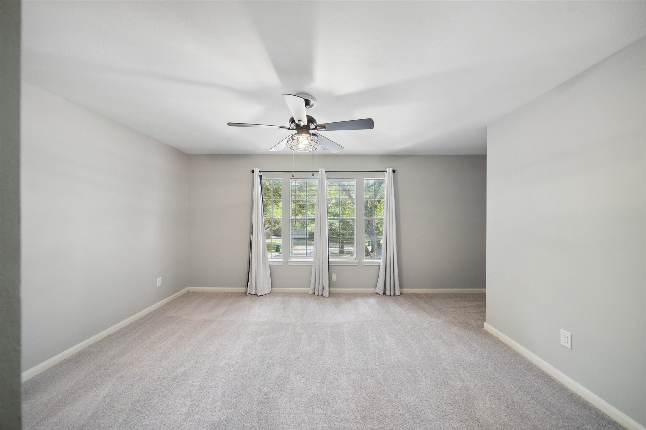 1602 Crescent Point Drive Property Photo 33