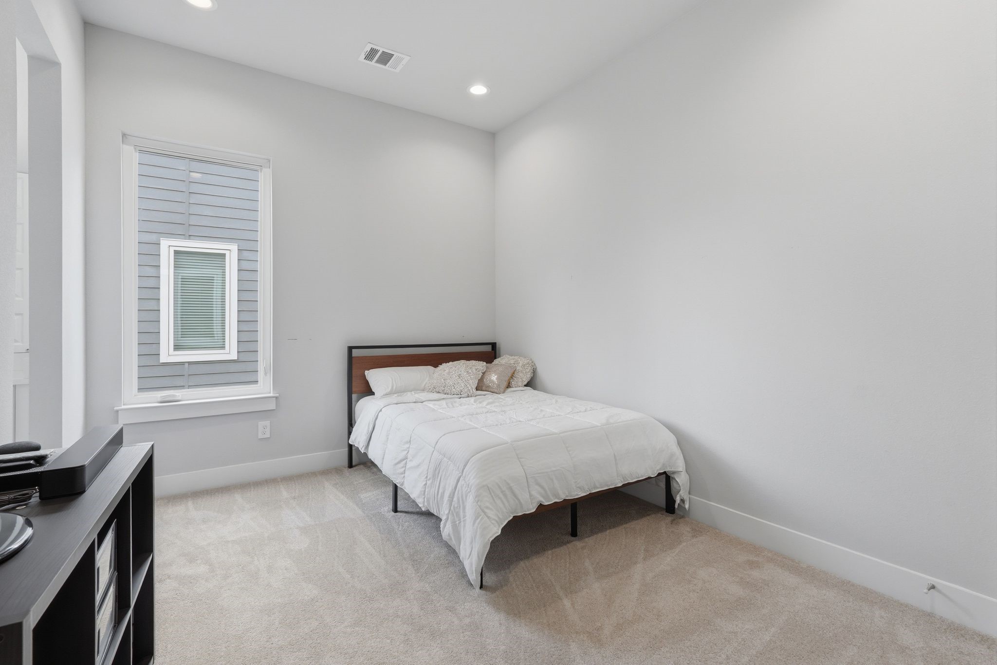 2527 Hollister Street Property Photo 19