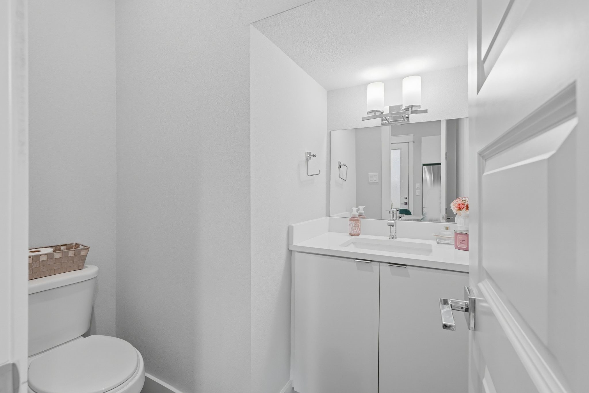 2527 Hollister Street Property Photo 21