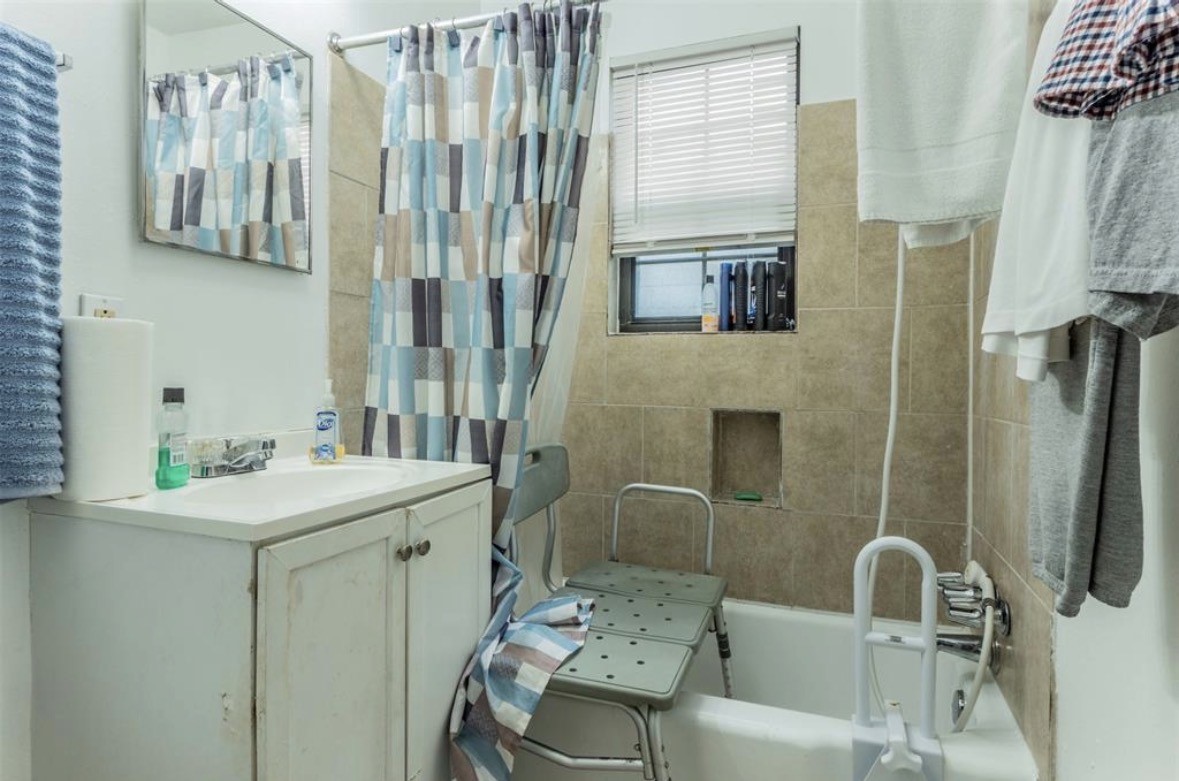 4753 Mallow Street C Property Photo 6