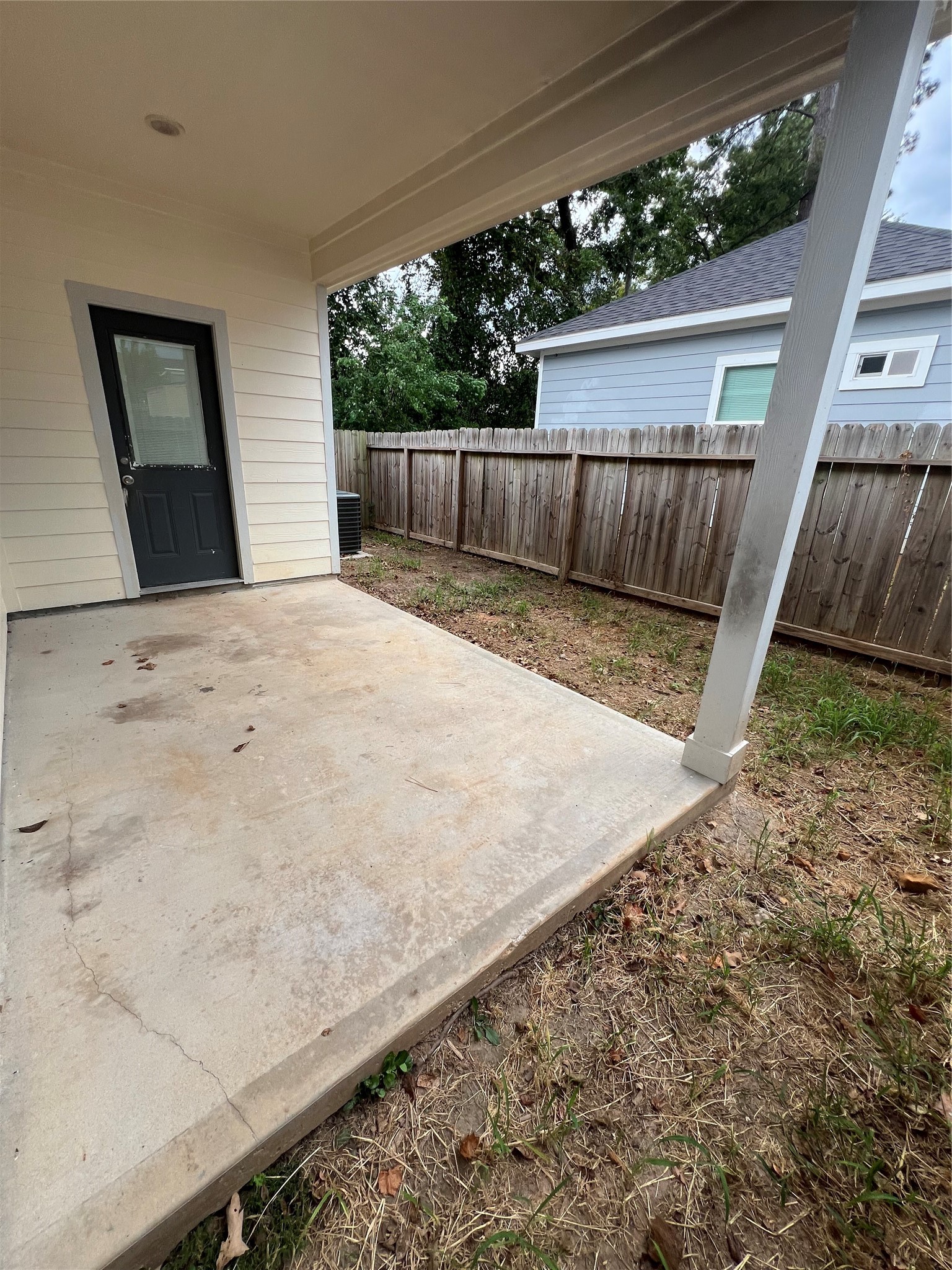 826 Omeara Property Photo 5