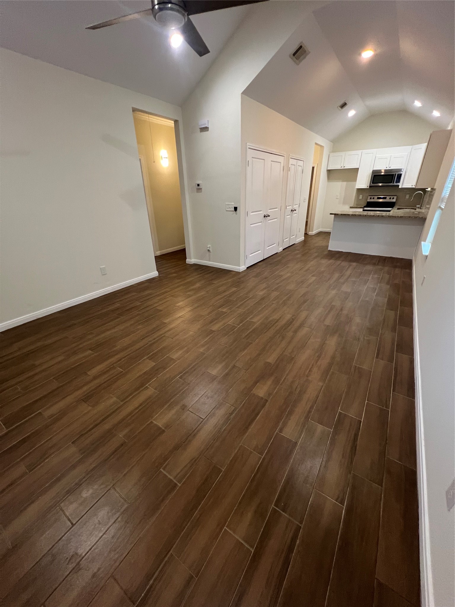 826 Omeara Property Photo 6