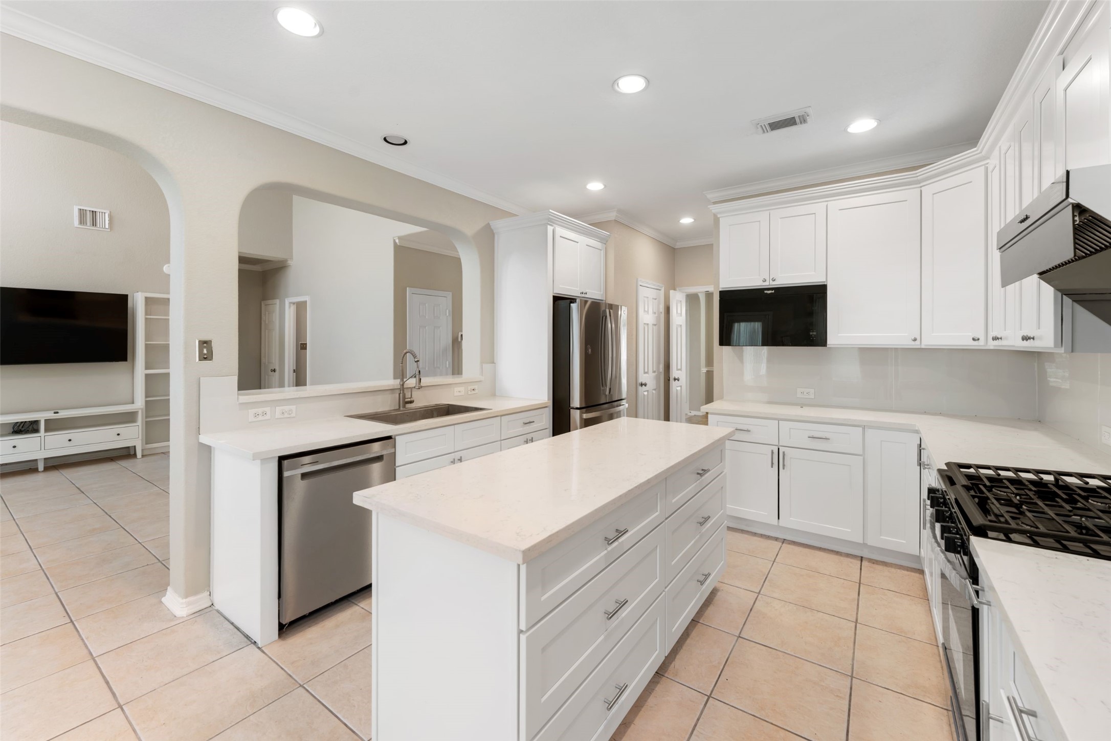 6518 Felicia Oaks Trail Property Photo 10