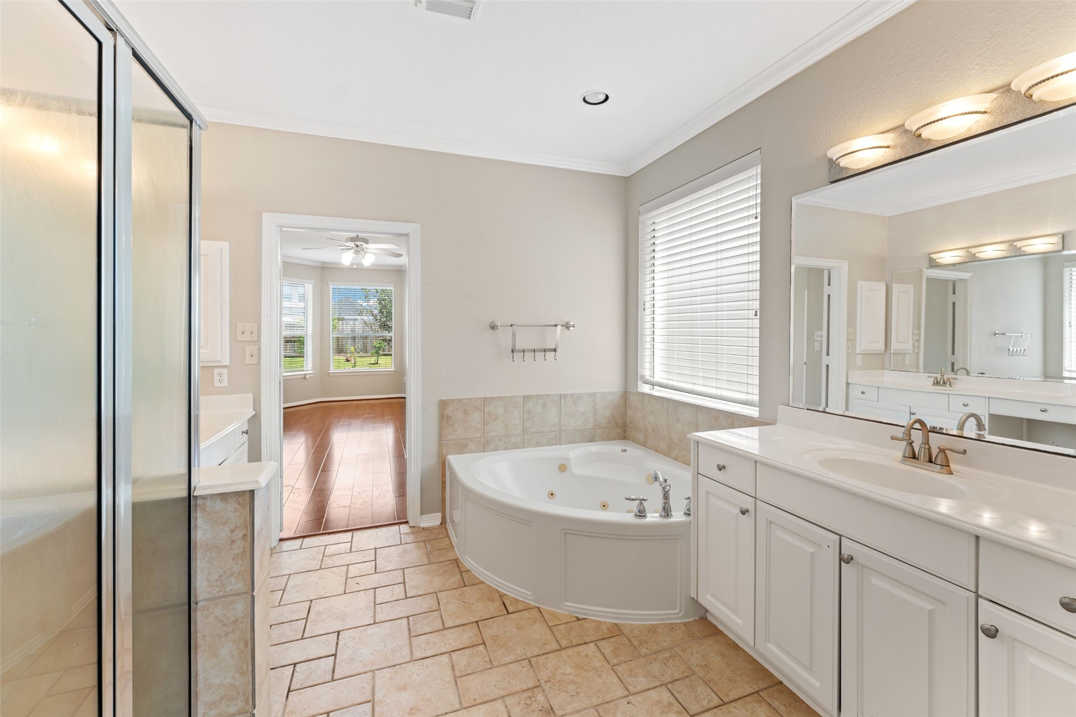 6518 Felicia Oaks Trail Property Photo 26