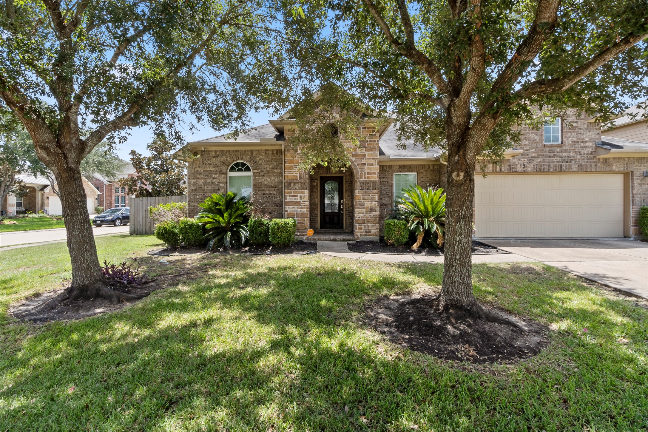 13402 Indigo Sands Drive Property Photo 2