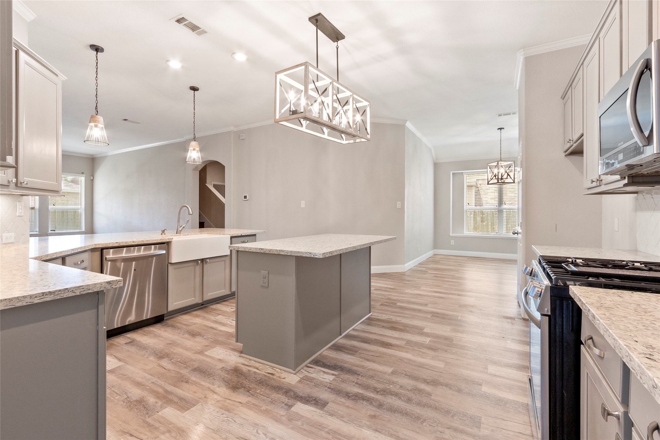 13402 Indigo Sands Drive Property Photo 8