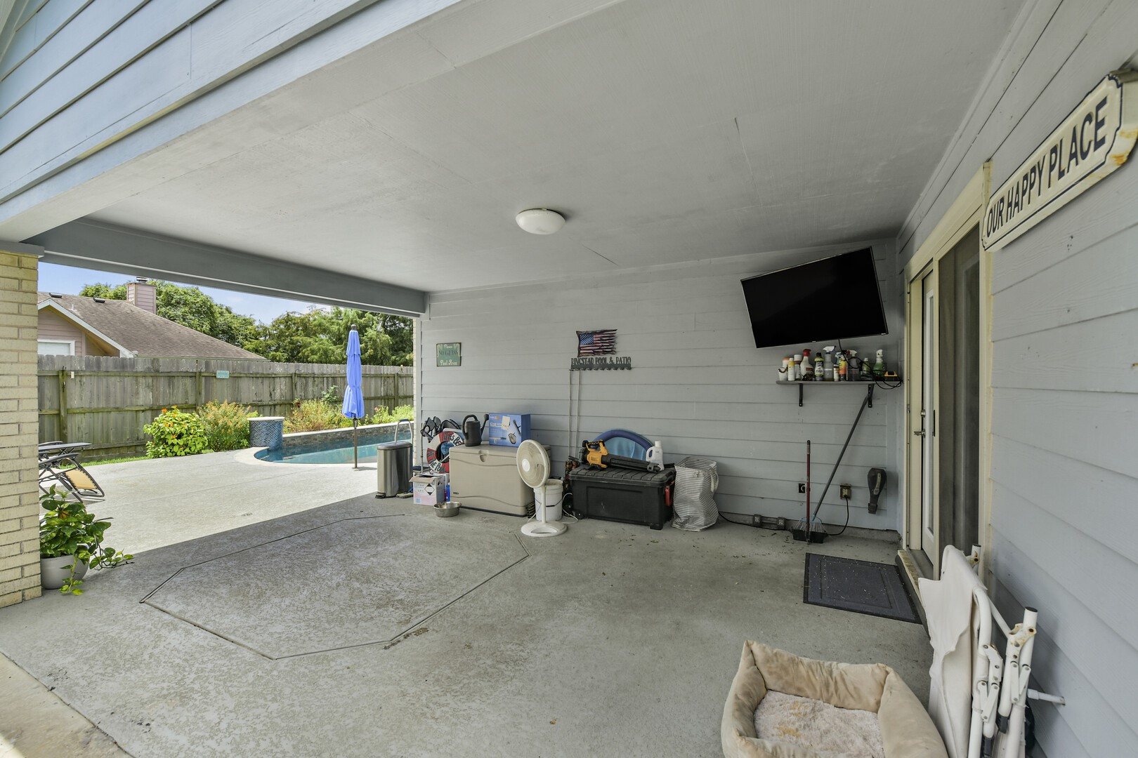 2525 40th Avenue N Property Photo 6