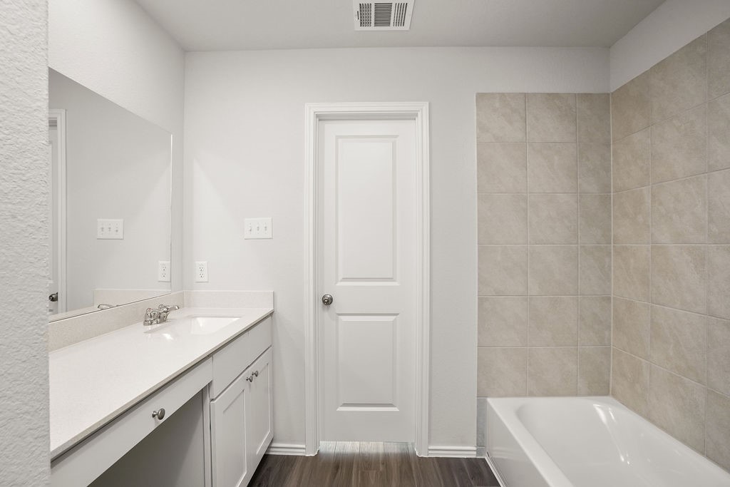 3101 Wood Lily Drive Property Photo 8
